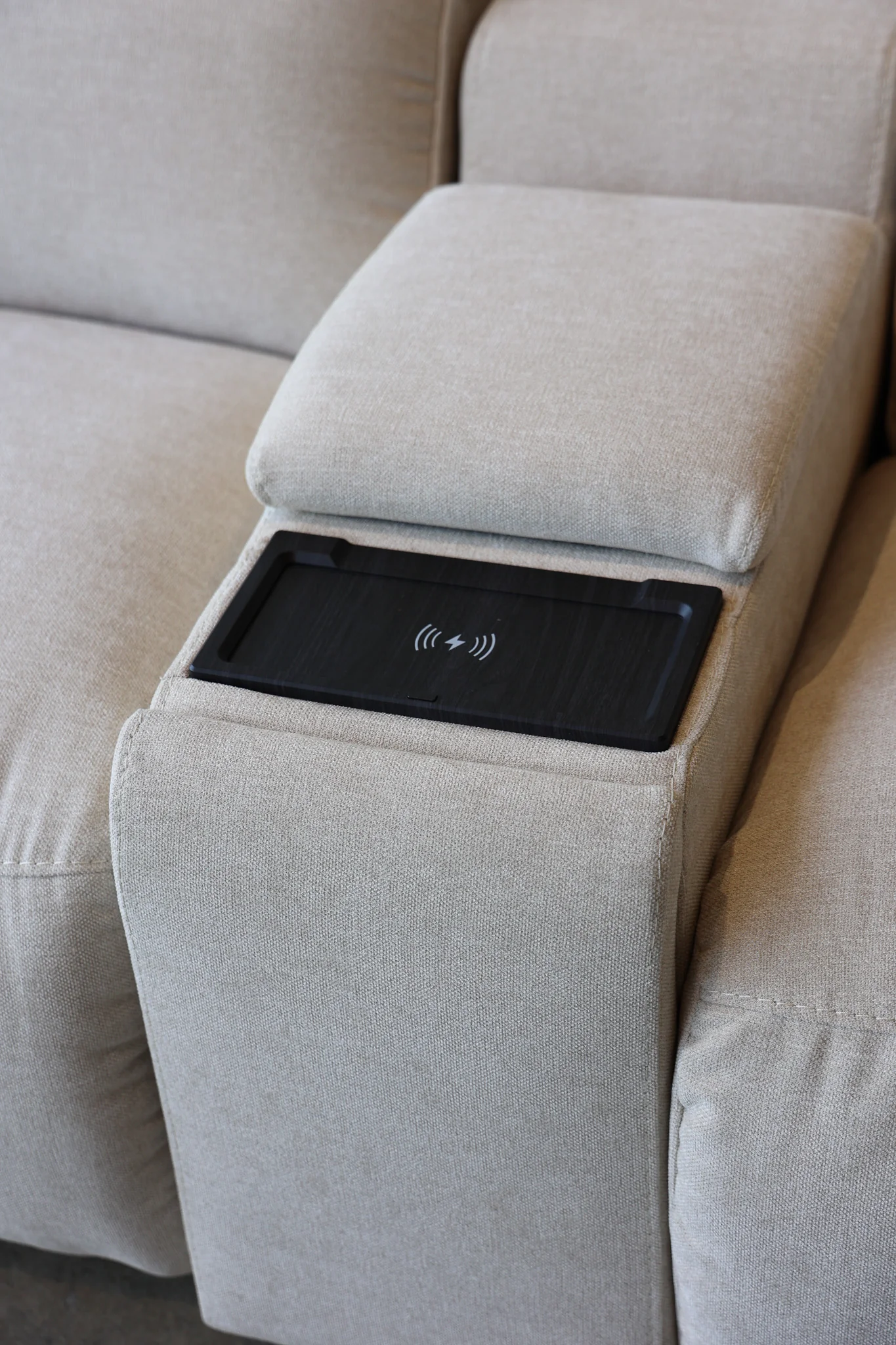 Addie Reclining Modular Sectional - Image 13