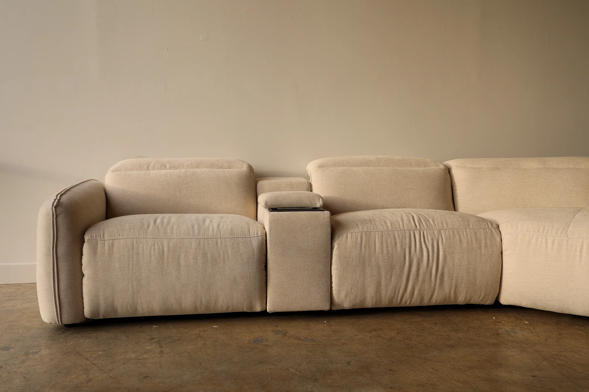 Addie Reclining Modular Sectional - Image 22