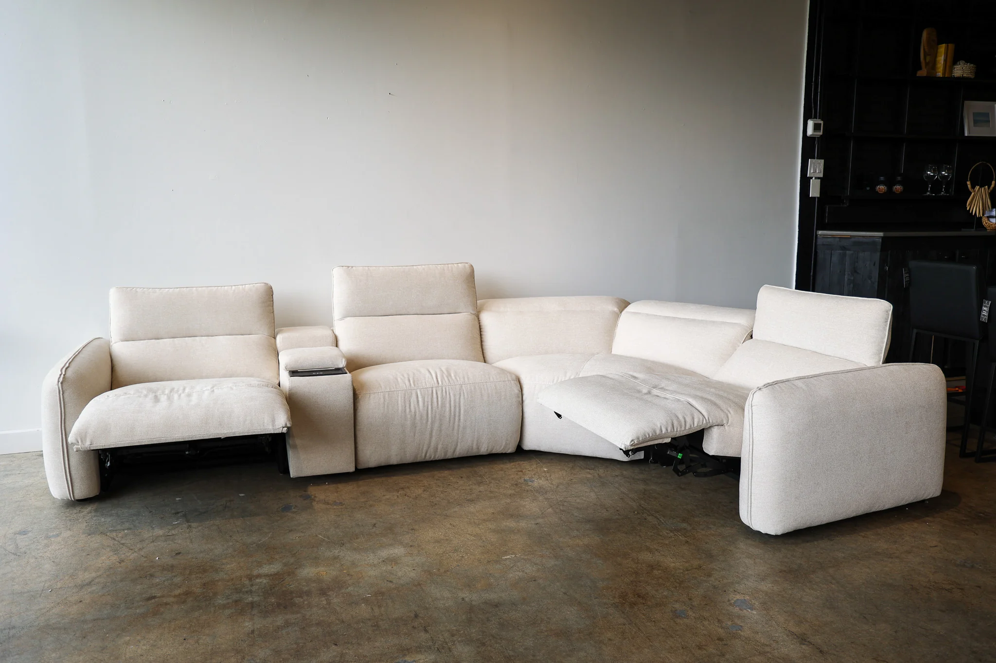 Addie Reclining Modular Sectional - Image 32