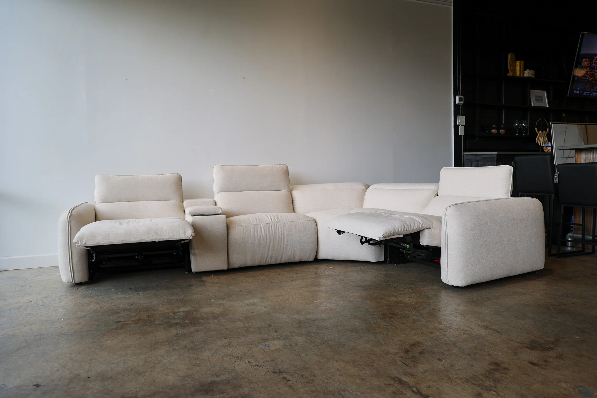 Addie Reclining Modular Sectional - Image 33