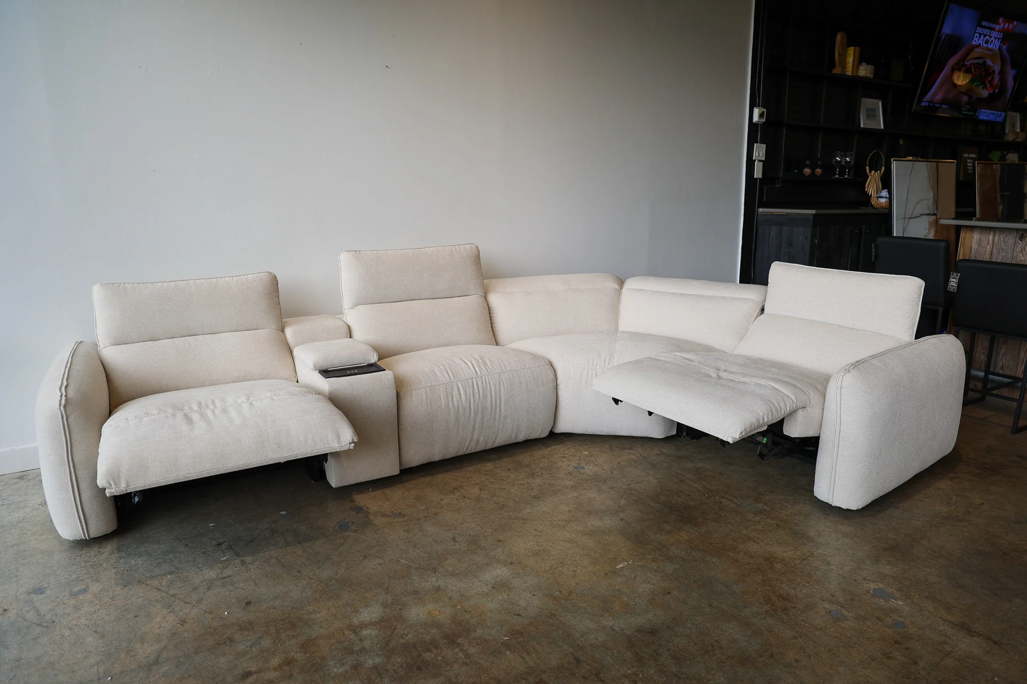 Addie Reclining Modular Sectional - Image 34