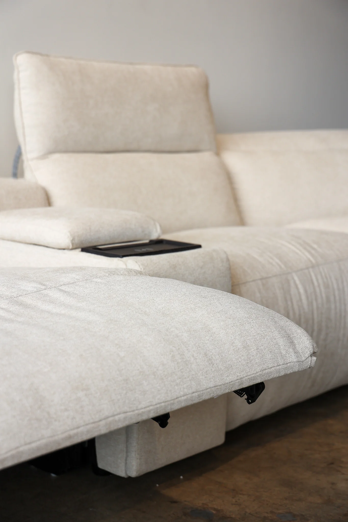 Addie Reclining Modular Sectional - Image 36