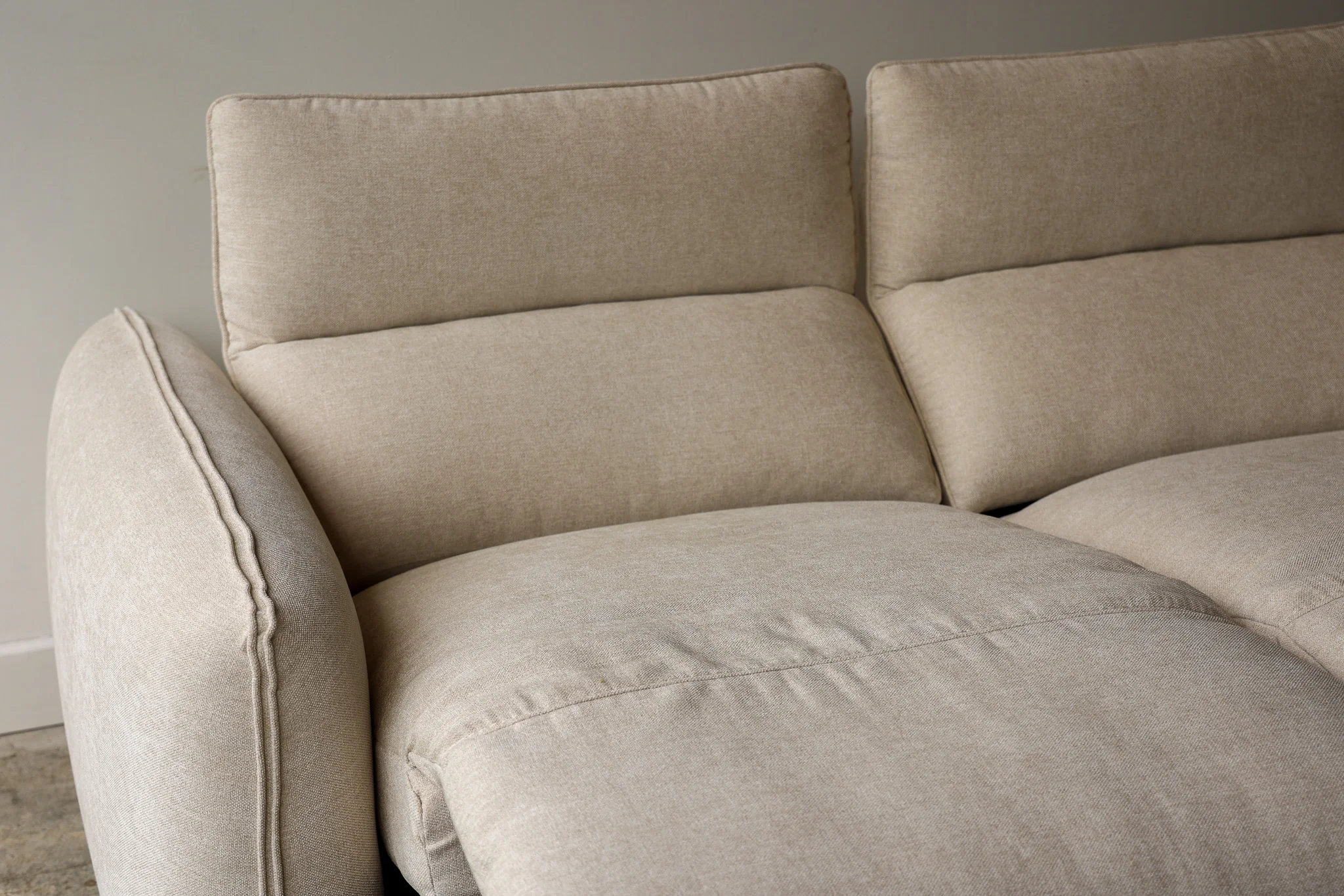 Addie Reclining Modular Sectional - Image 80