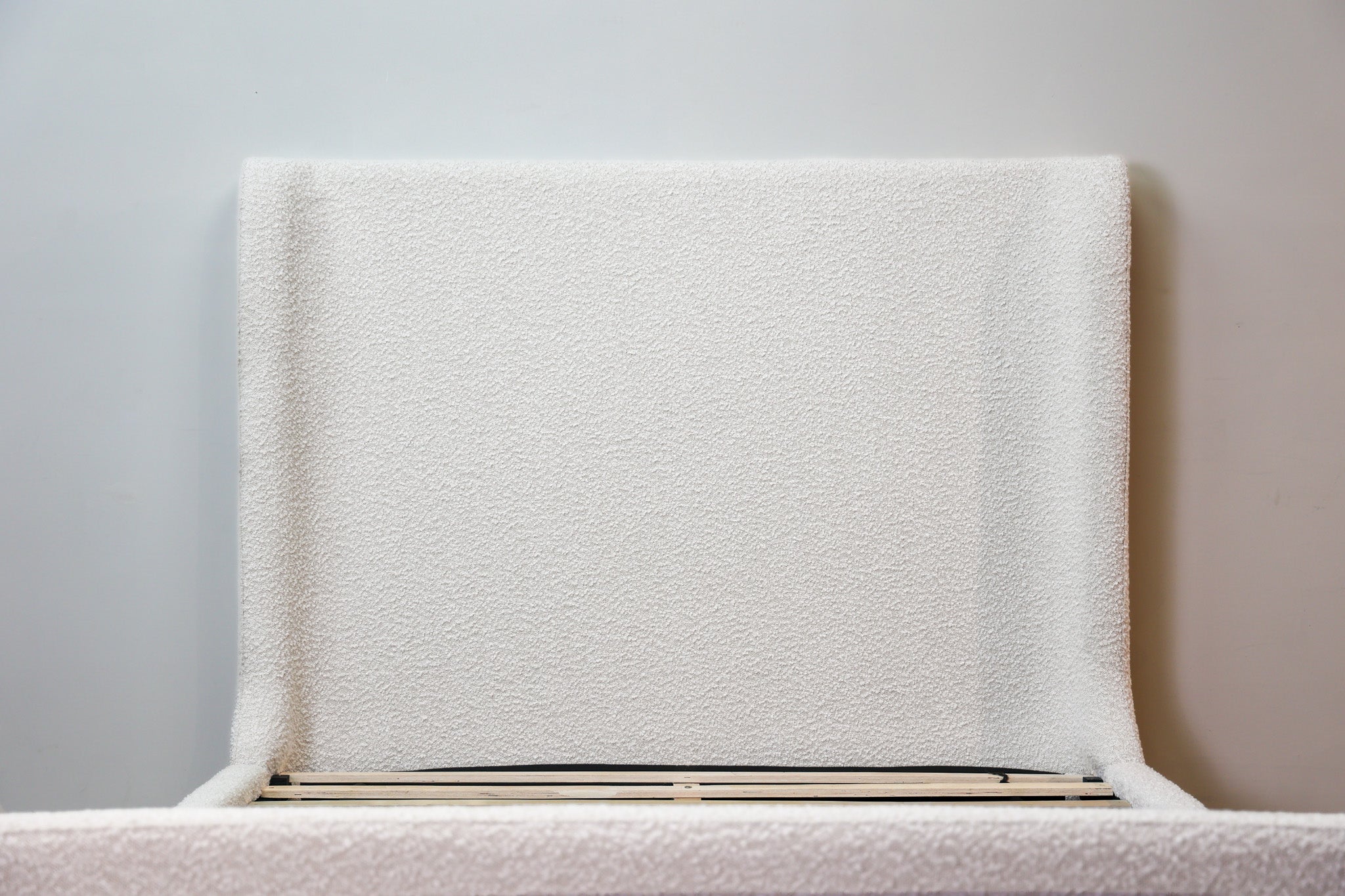 Alan Sleigh Bed - Image 10