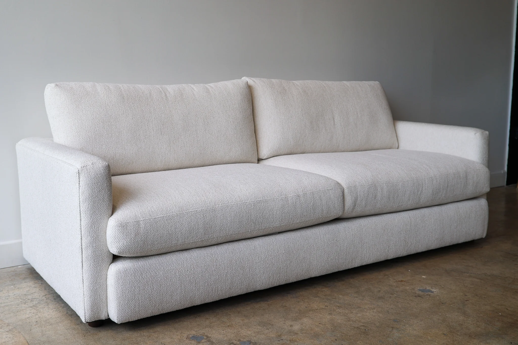 Allure Dreamy Sofa - Image 9