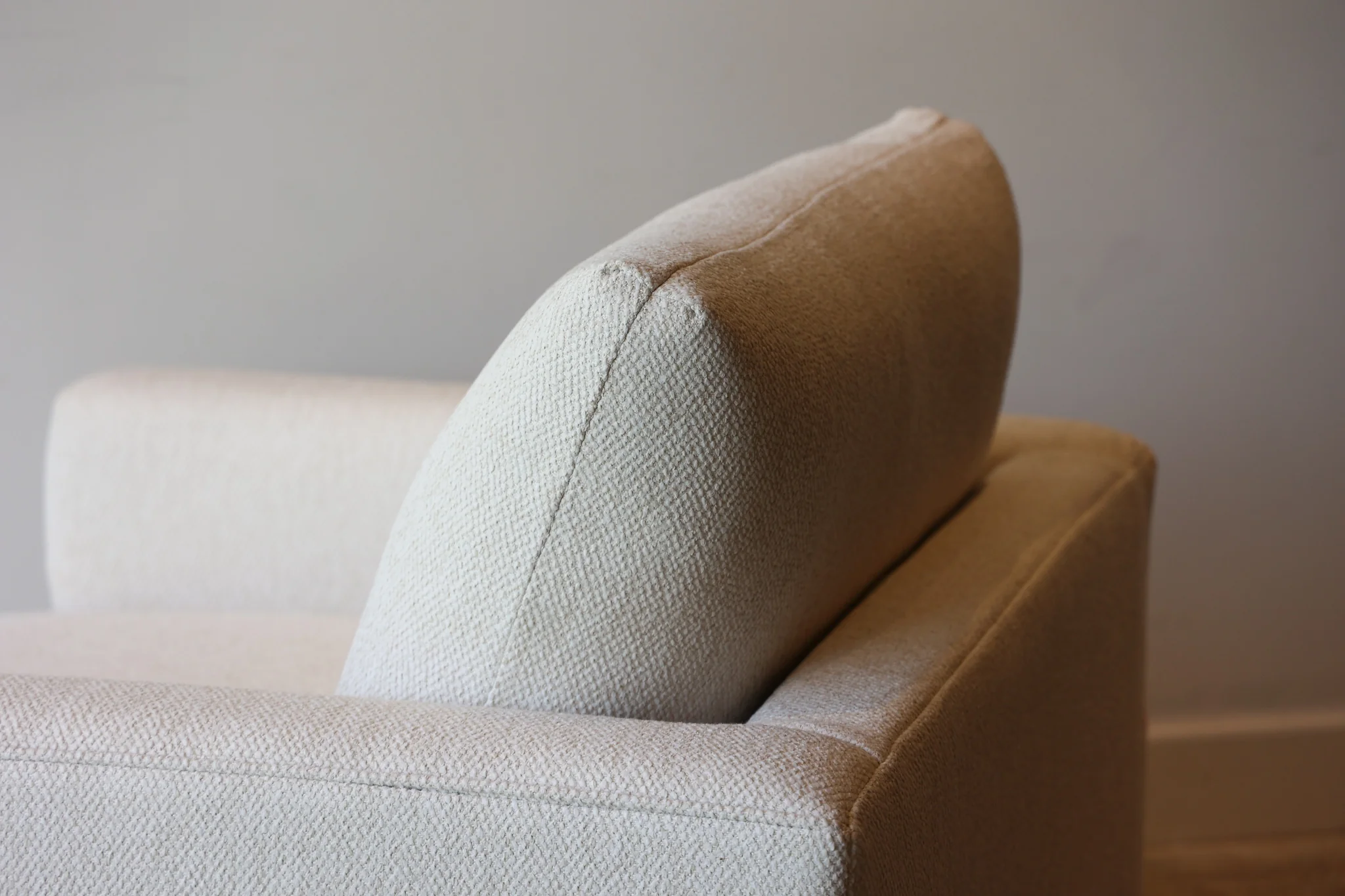 Allure Dreamy Swivel Chair - Image 9