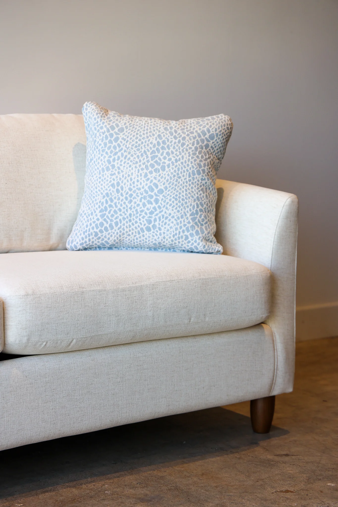 Baymont Snow Crypton Queen Sleeper Sofa - Image 11