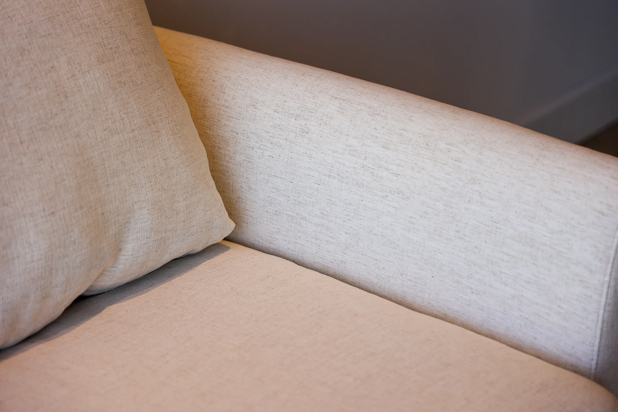 Baymont Snow Crypton Queen Sleeper Sofa - Image 15