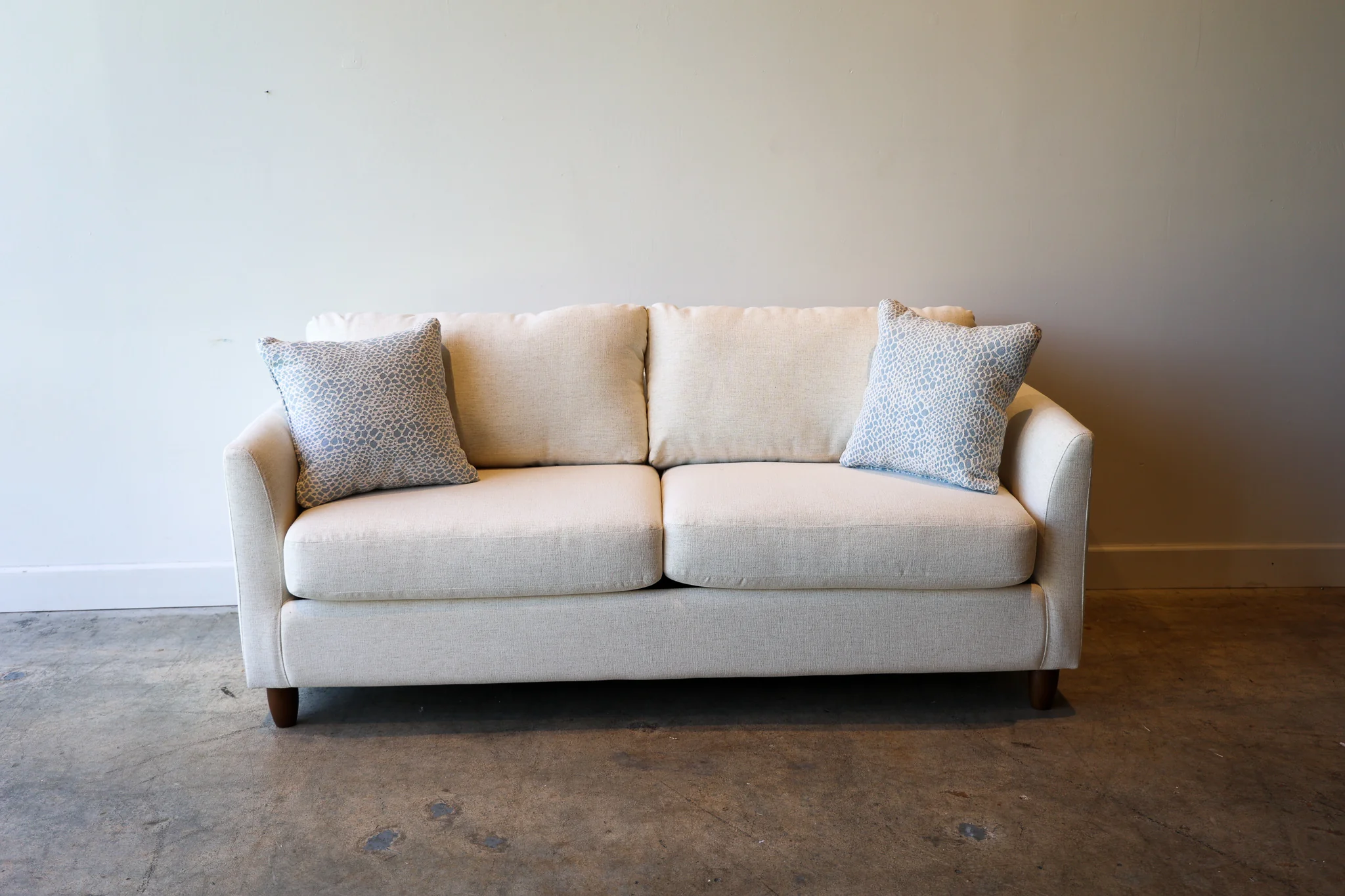 Baymont Snow Crypton Queen Sleeper Sofa - Image 4