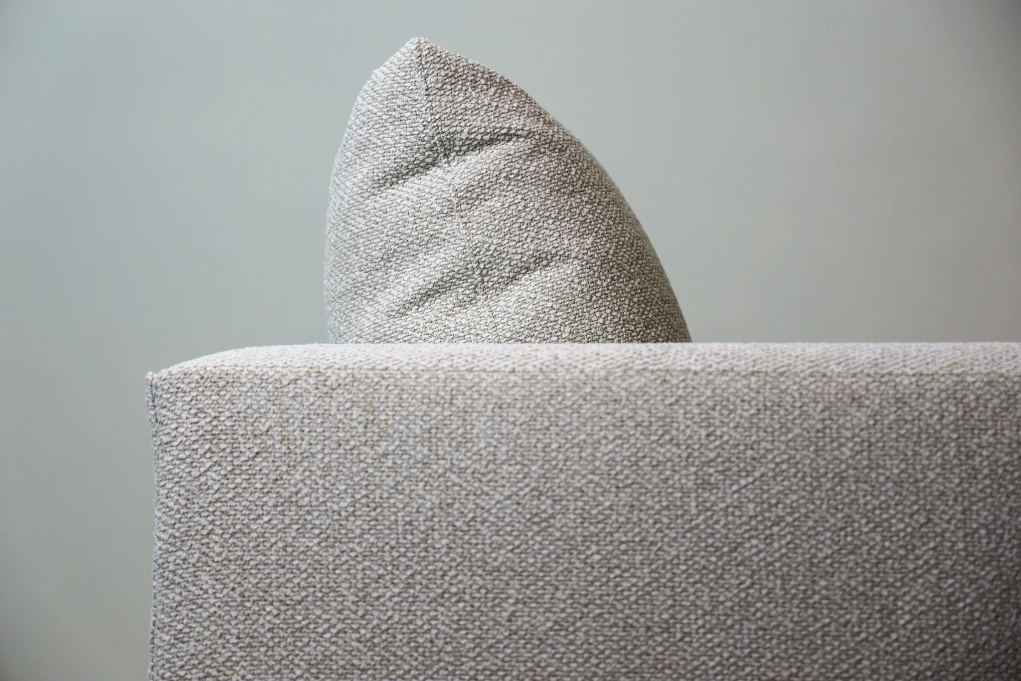 Beckham Linen Sofa - Image 9