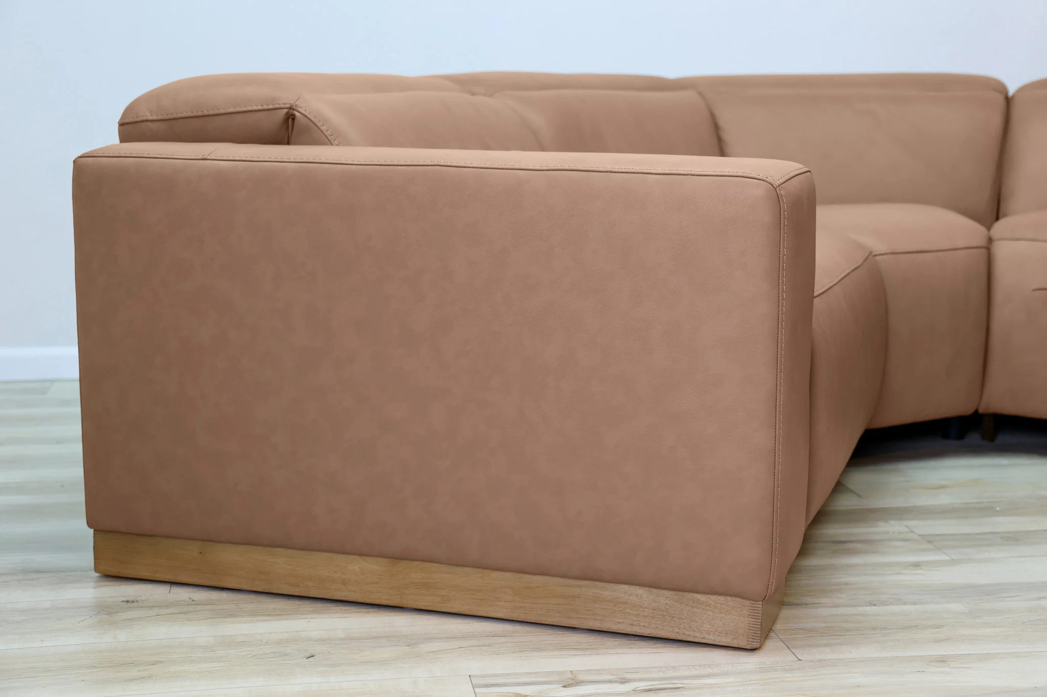 Brady Leather Power Reclining Sectional - Image 15