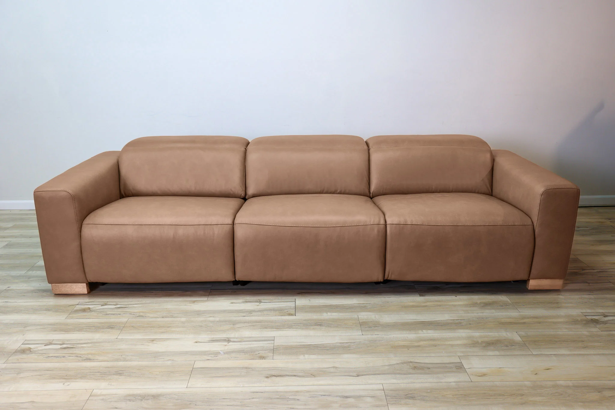 Brady Leather Power Reclining Sectional - Image 17