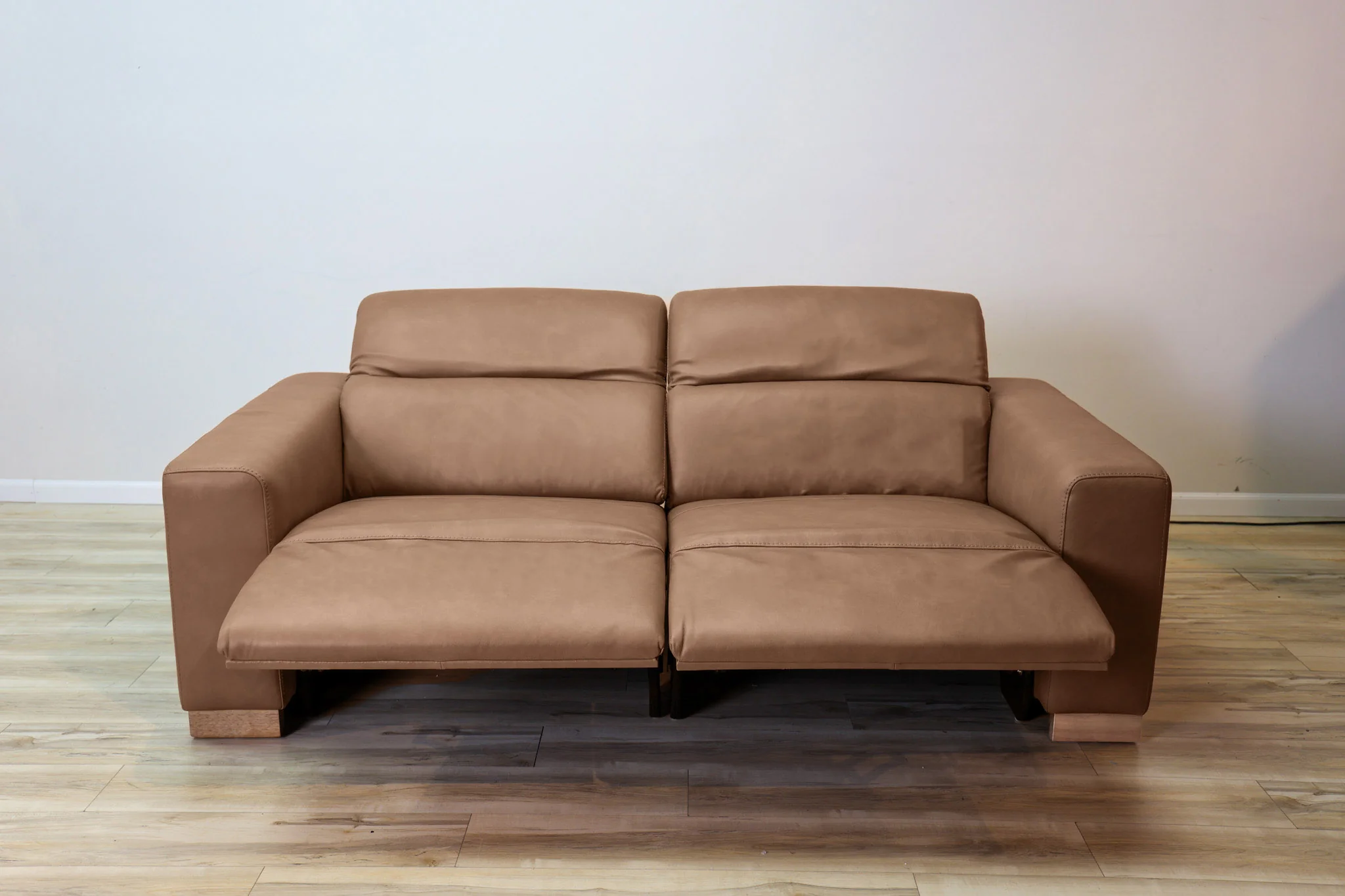 Brady Leather Power Reclining Sectional - Image 29