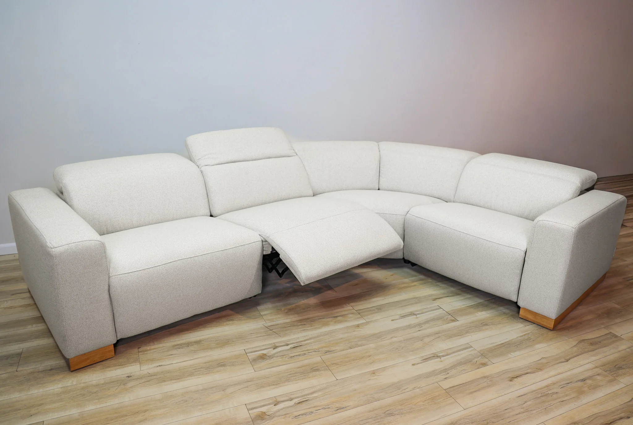 Voss Performance Fabric Power Reclining Sectional - Image 20