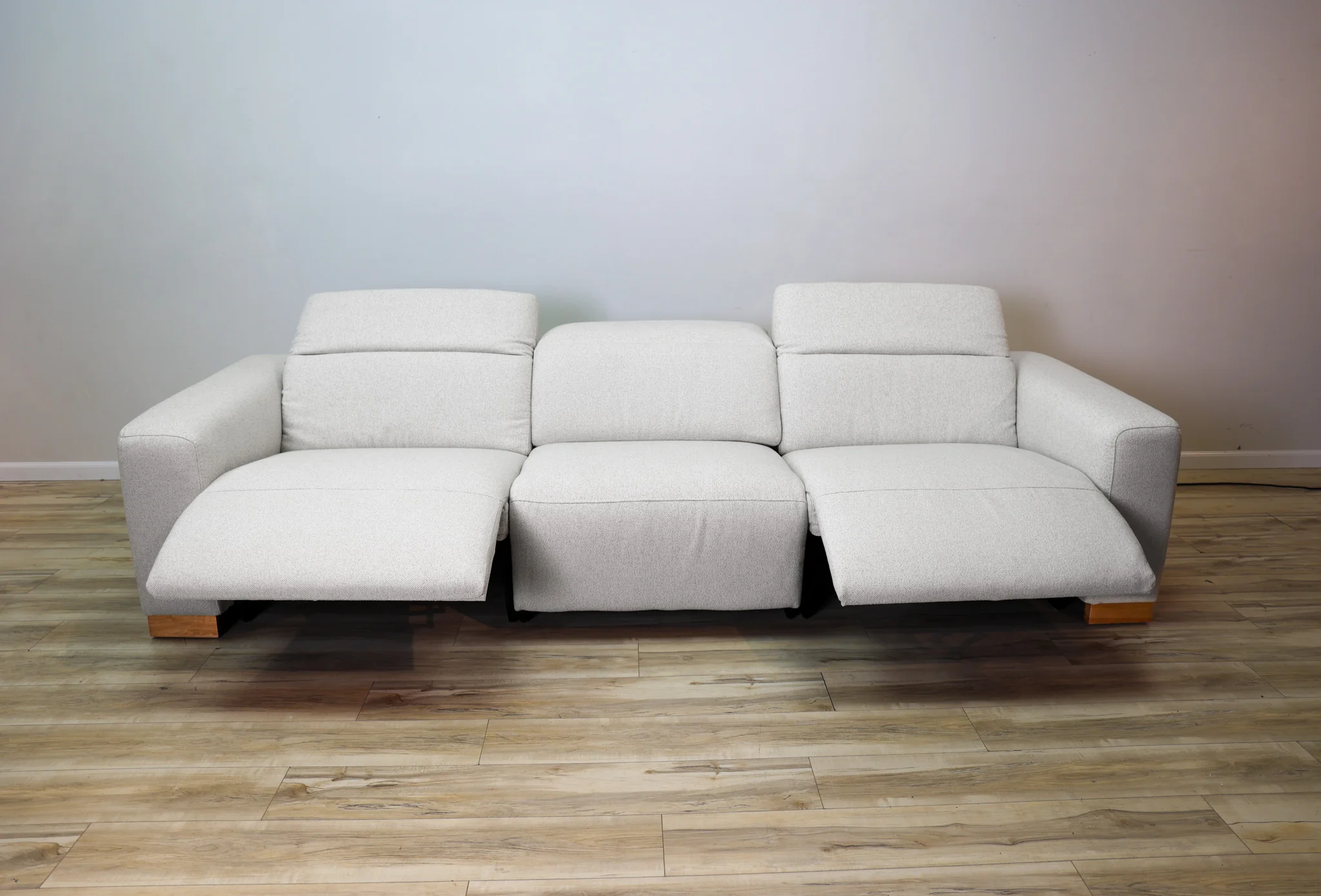 Voss Performance Fabric Power Reclining Sectional - Image 25