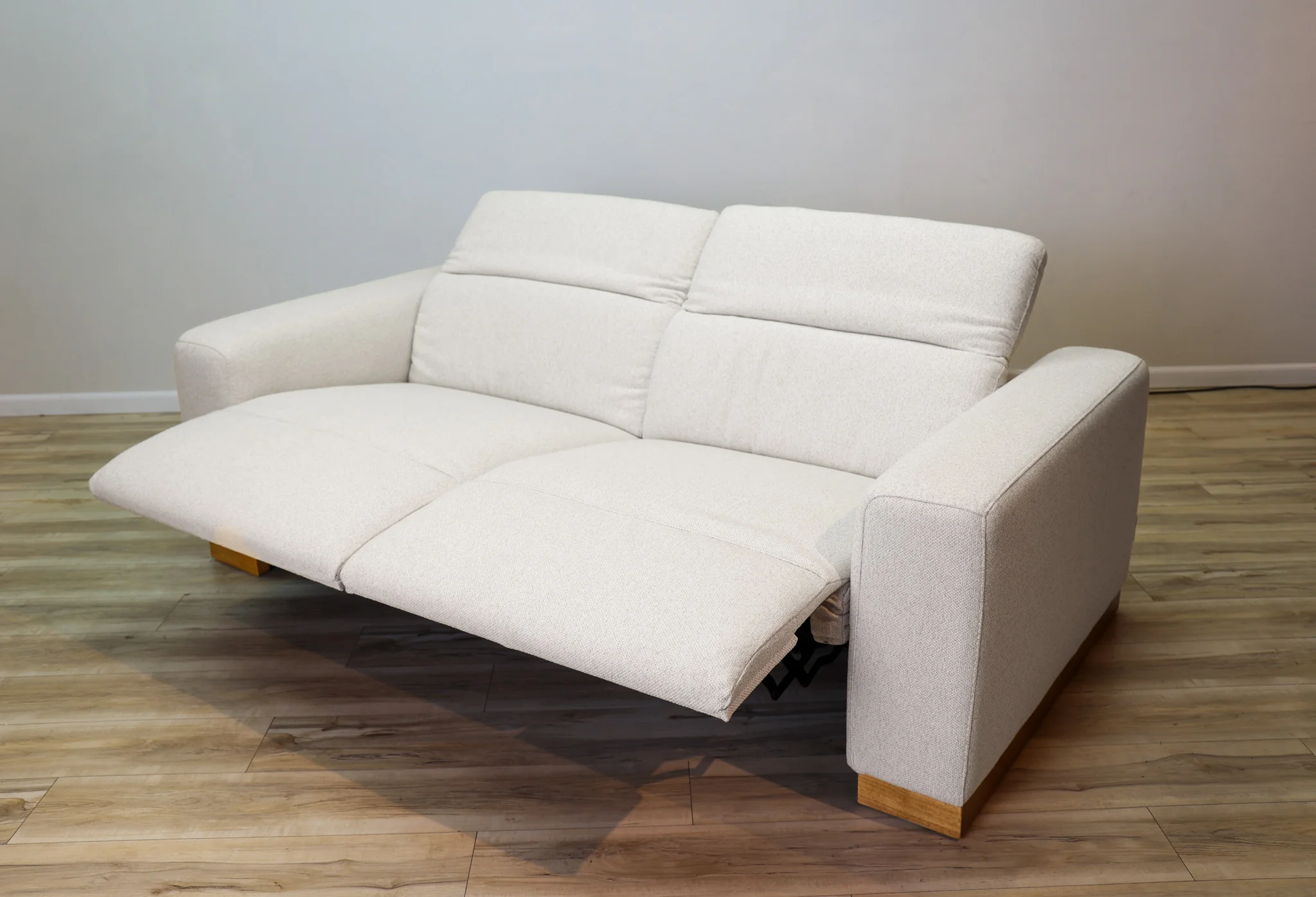 Voss Performance Fabric Power Reclining Sectional - Image 34