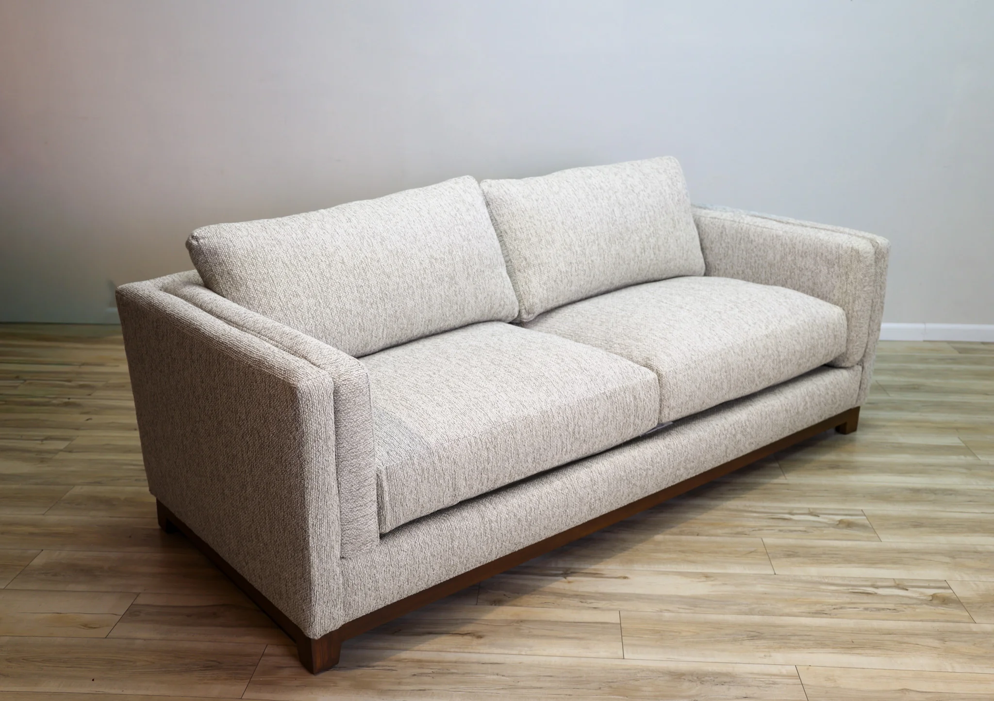 Bruno Sofa - Image 9