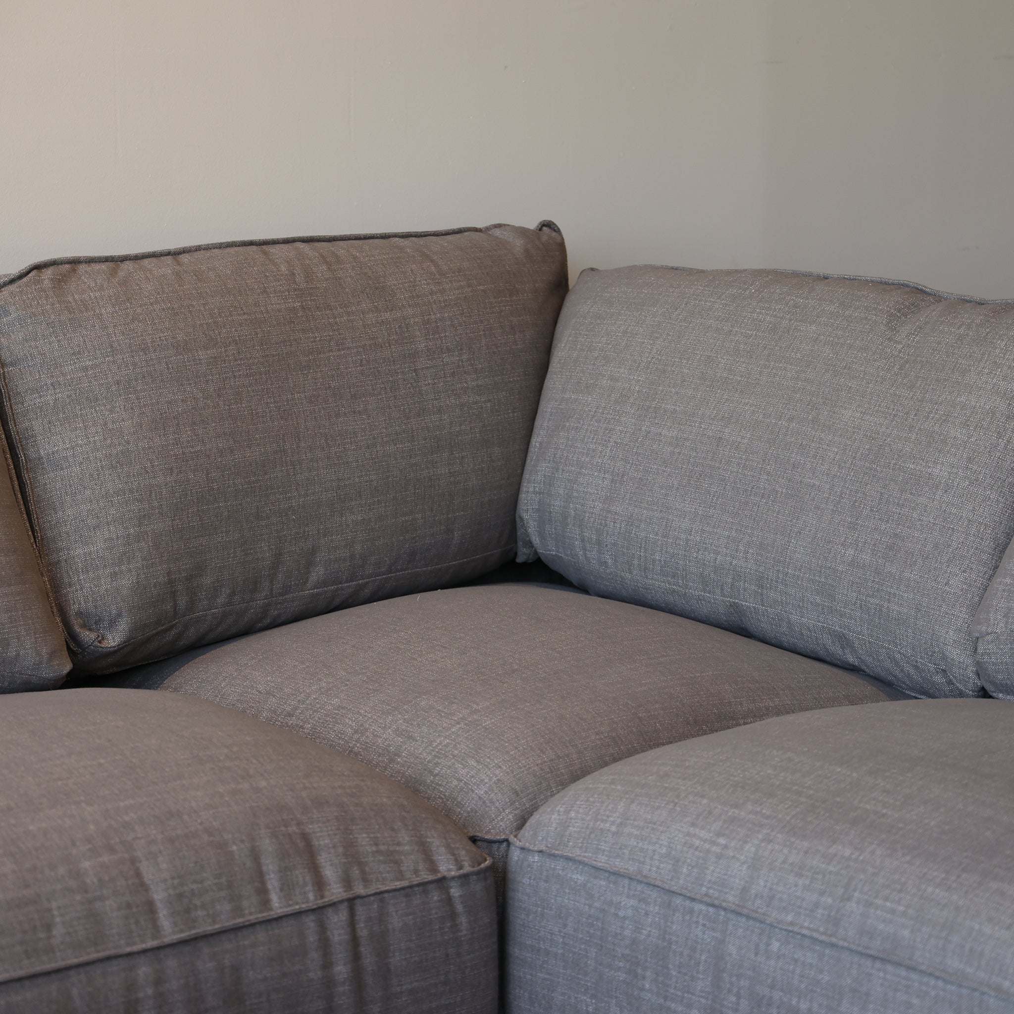 Diaby Crypton Modular Sectional - Image 11