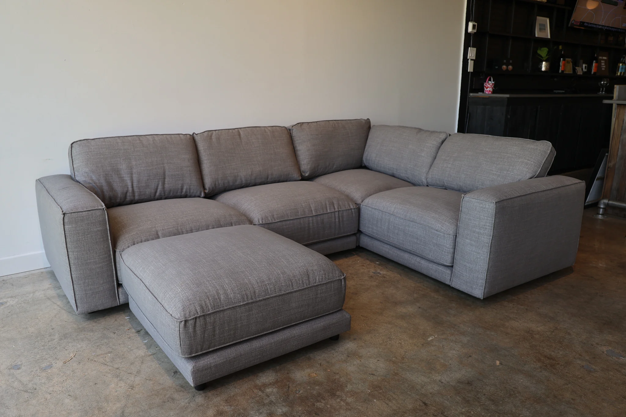 Diaby Crypton Modular Sectional - Image 18