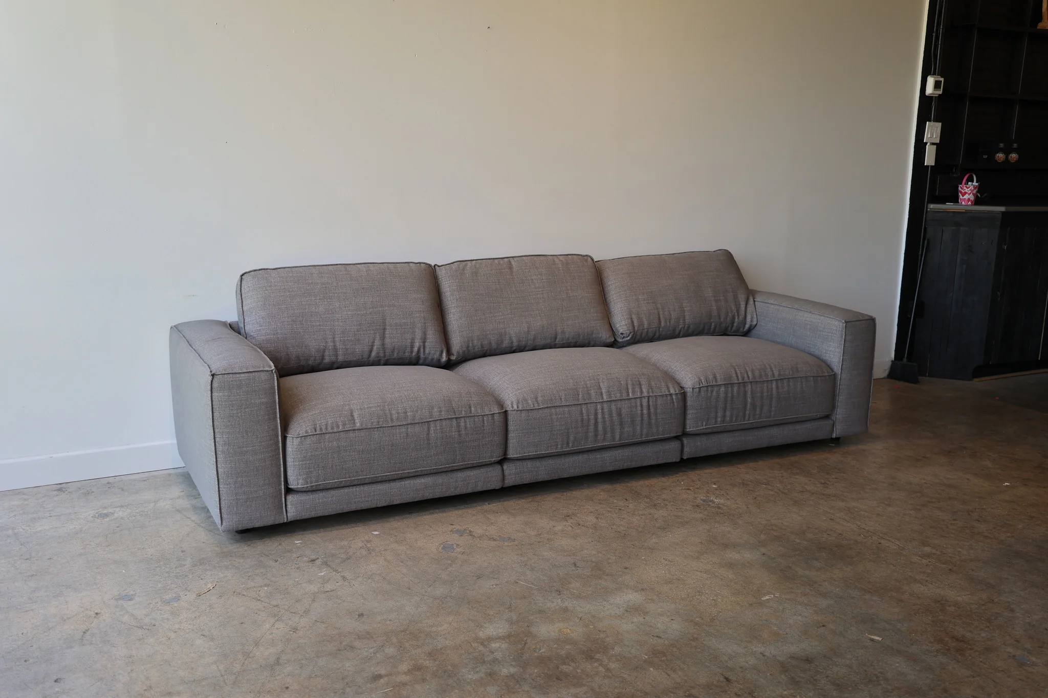 Diaby Crypton Modular Sectional - Image 7