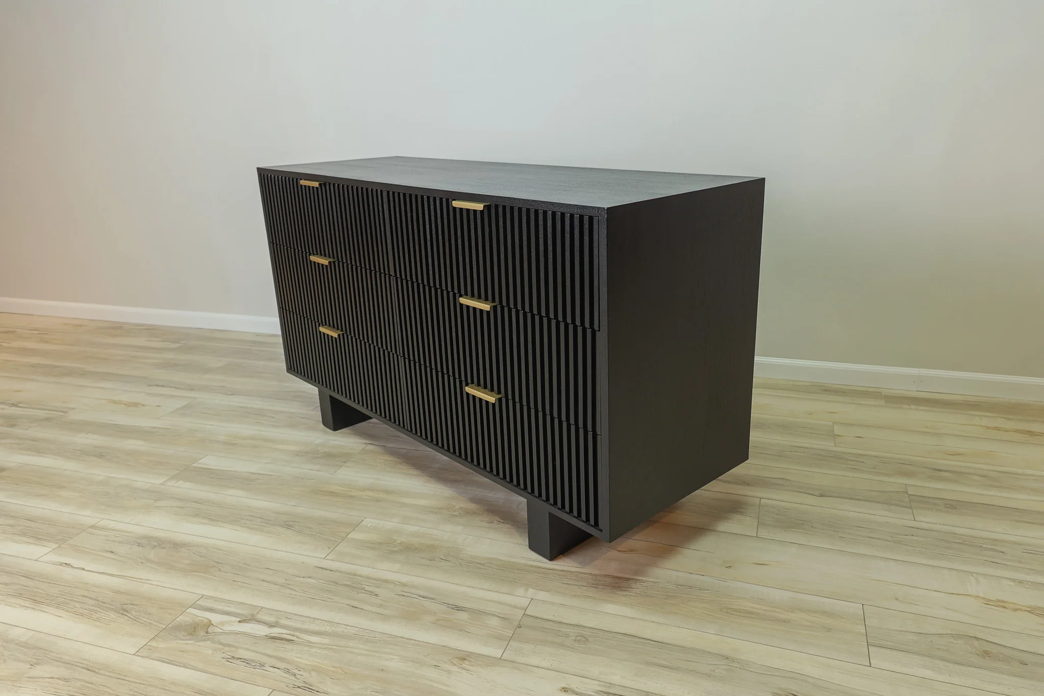 Dunn Dresser - Image 7