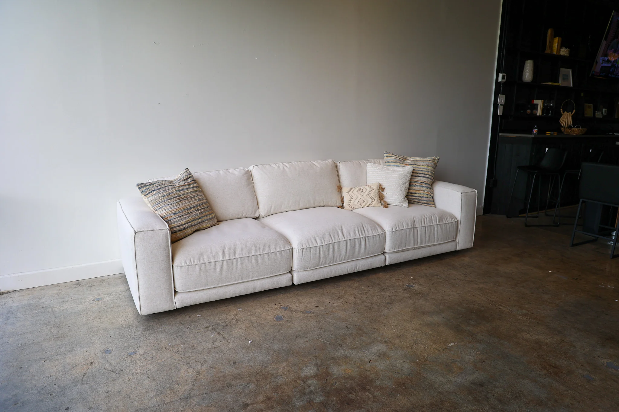 Evans Crypton Modular Sectional - Image 27