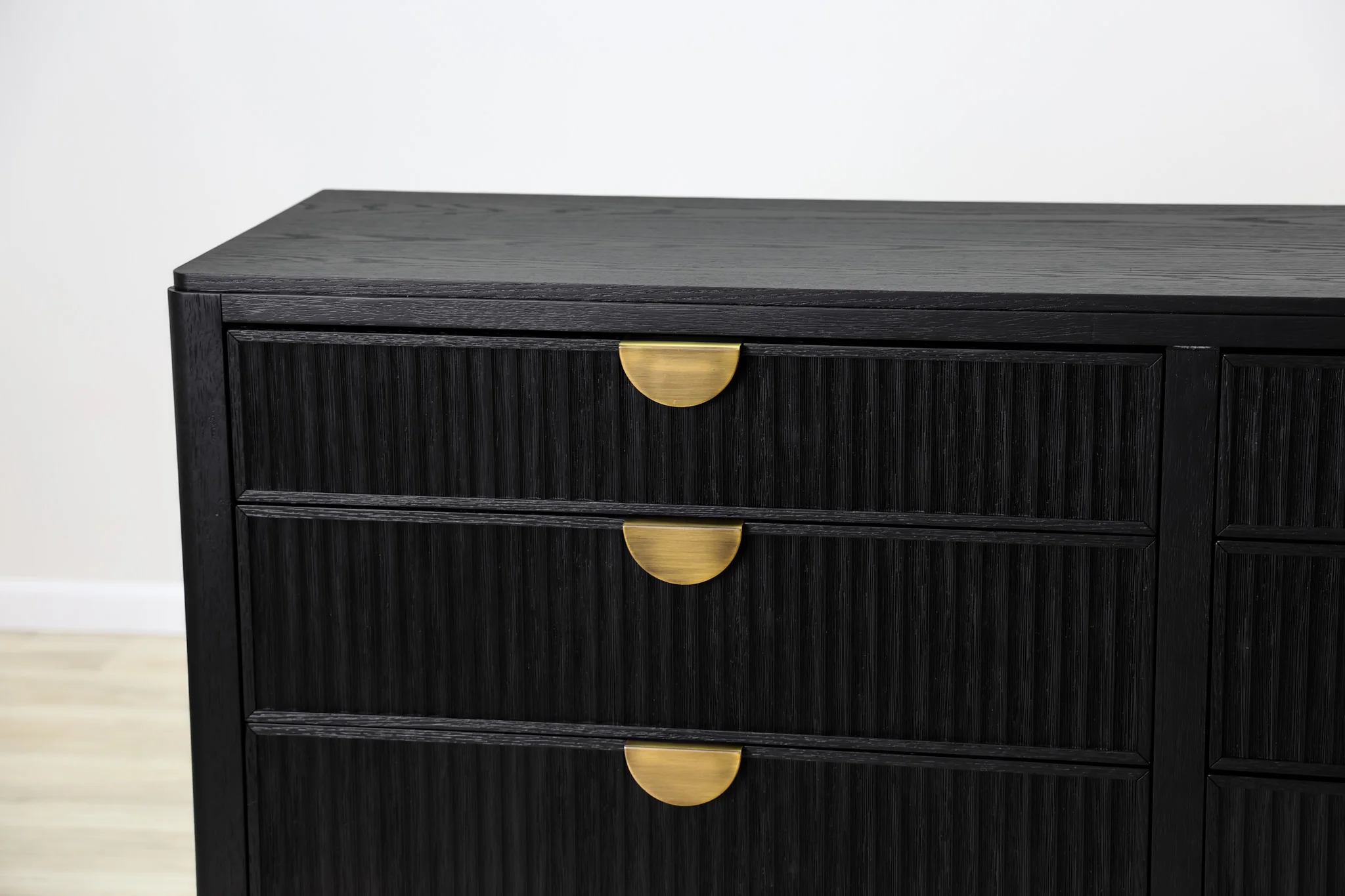 Faiza Dresser - Image 6