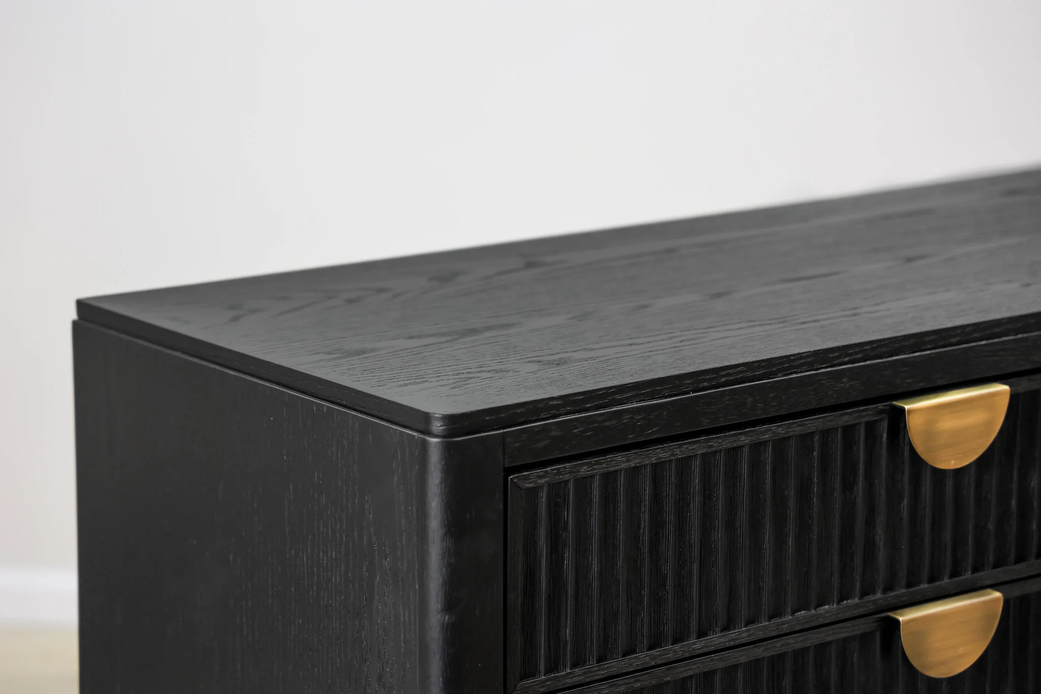 Faiza Dresser - Image 9