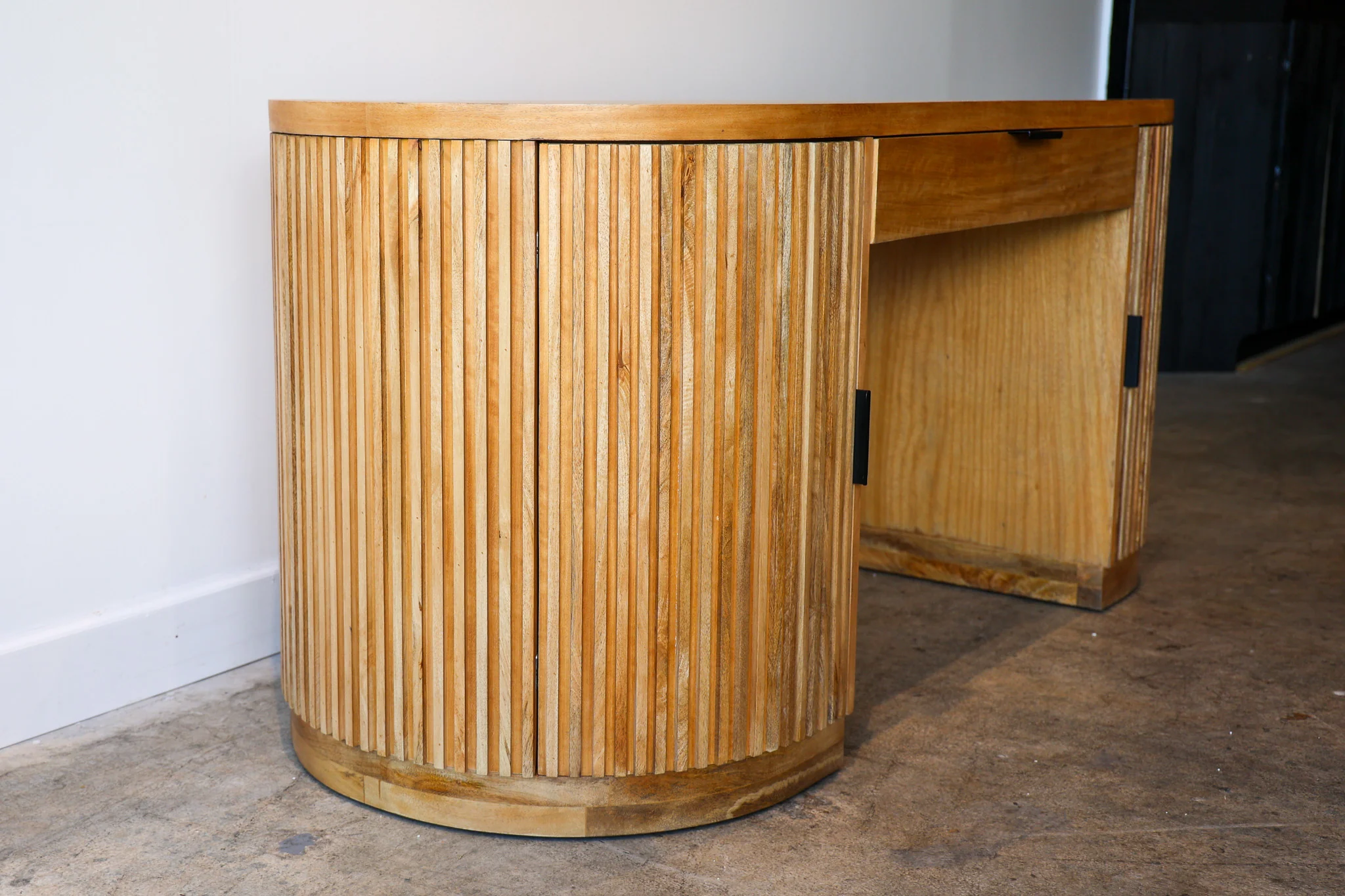 Flow Natural Desk - Image 25