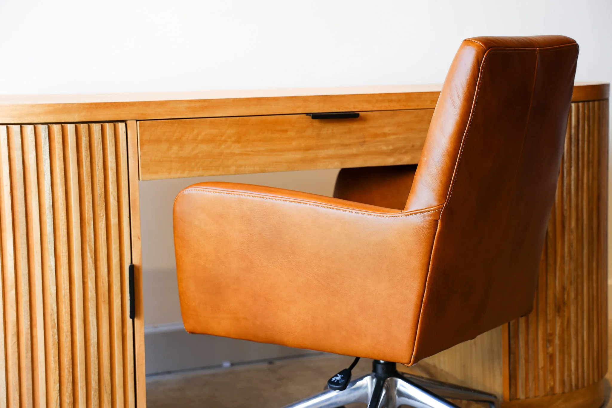 Flow Natural Desk - Image 30