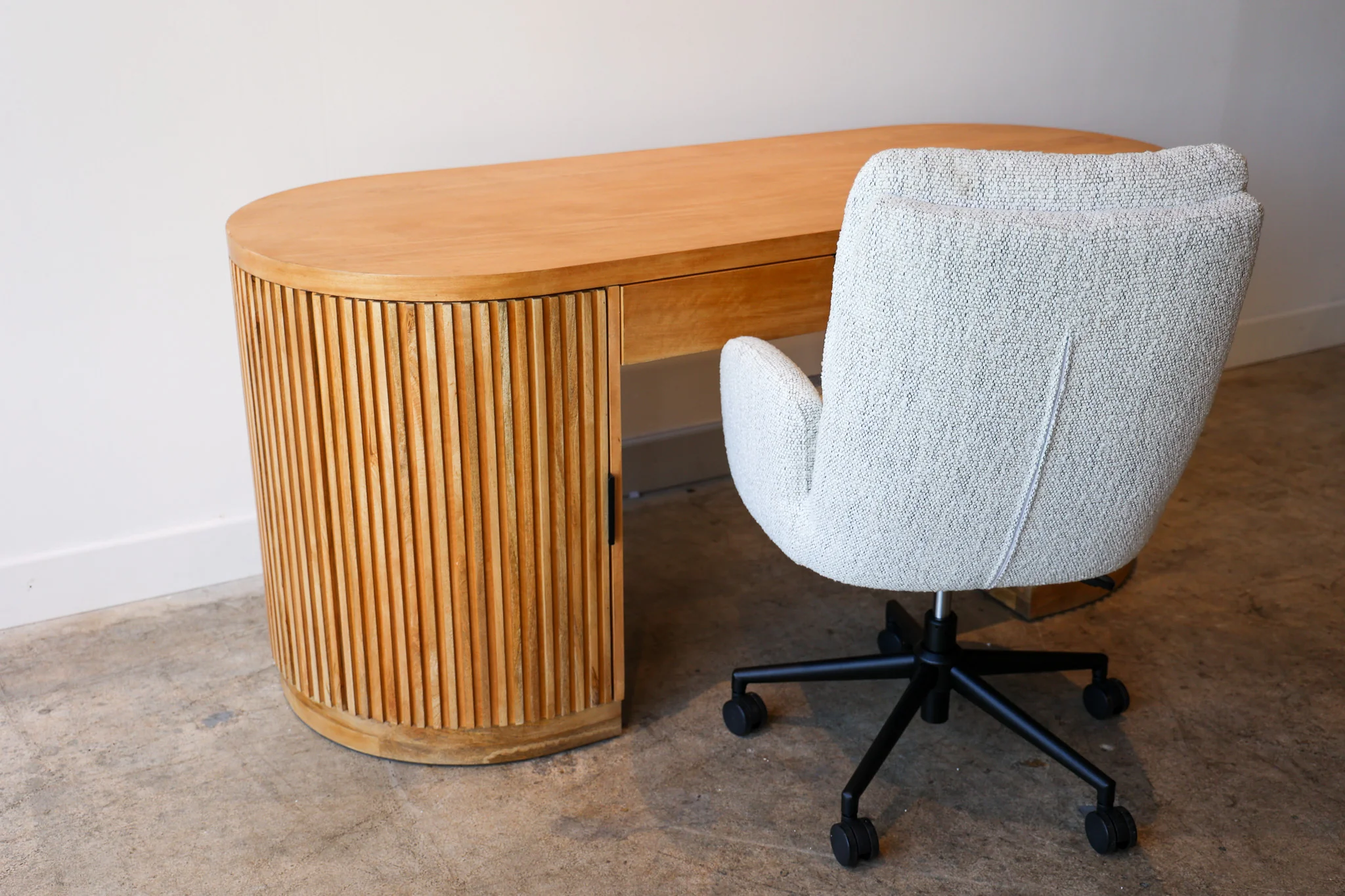 Flow Natural Desk - Image 35