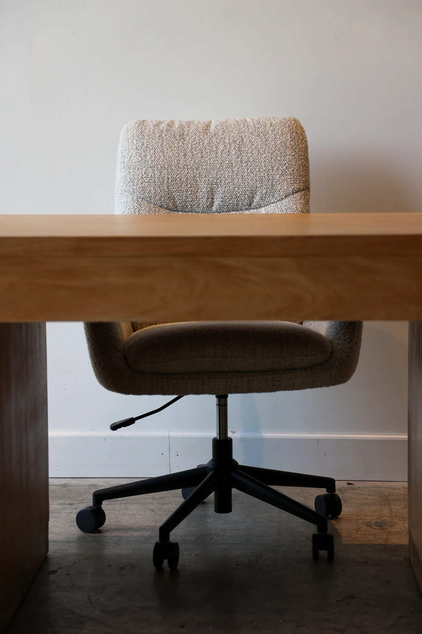 Flow Natural Desk - Image 47