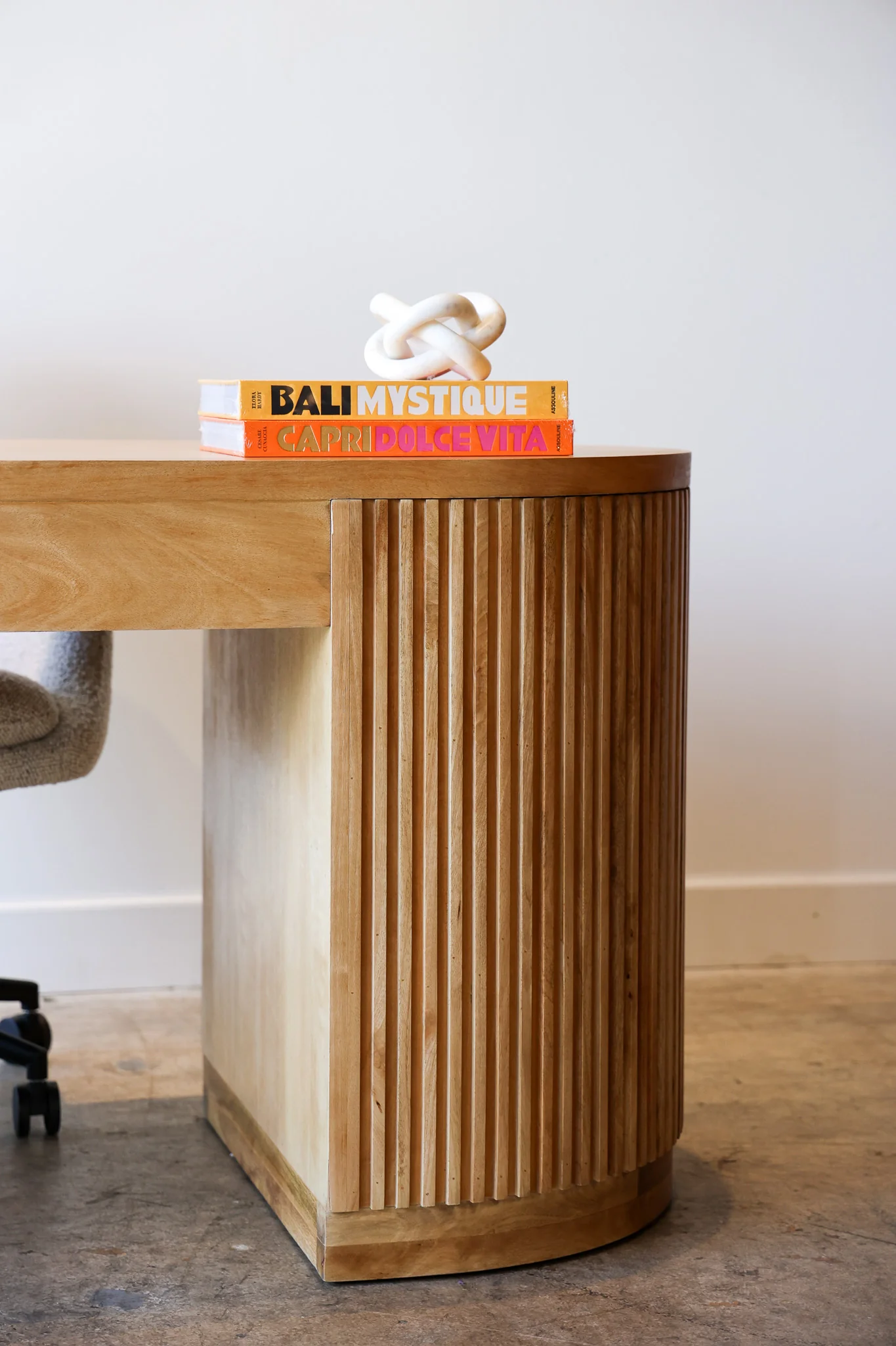 Flow Natural Desk - Image 57