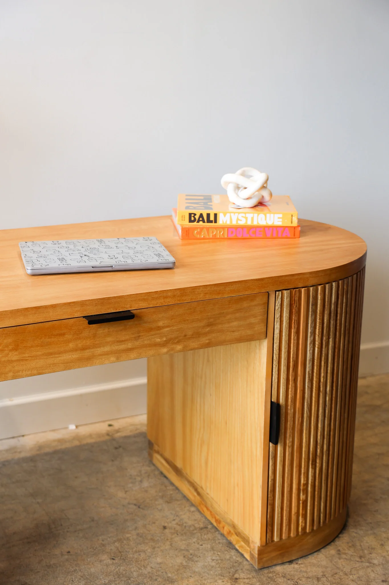 Flow Natural Desk - Image 69