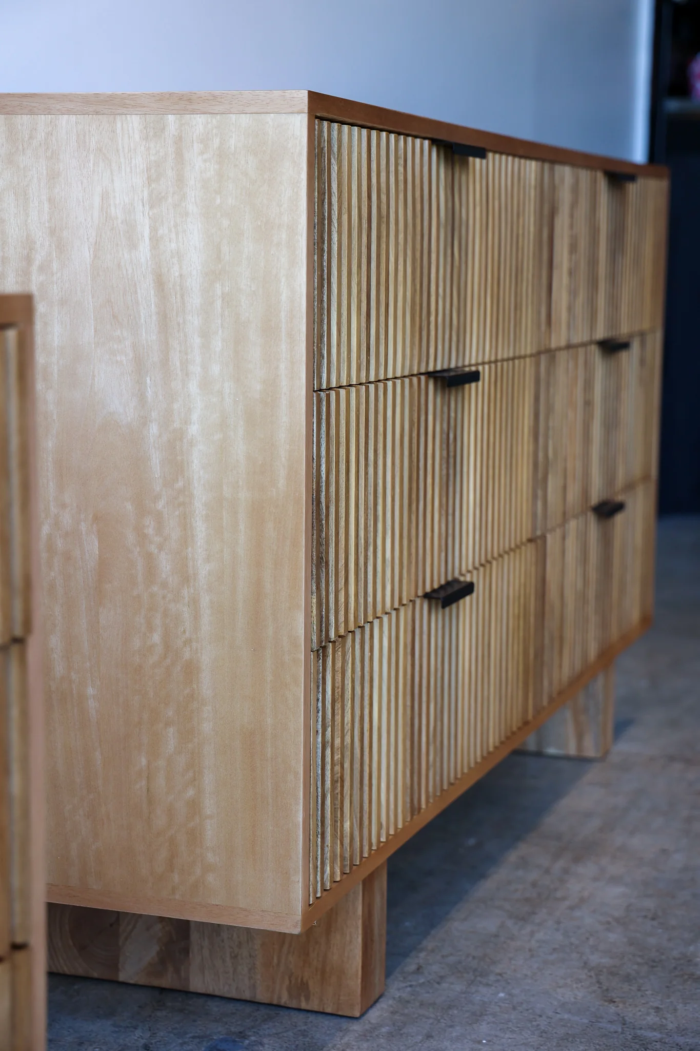 Fluted Dresser - Image 4