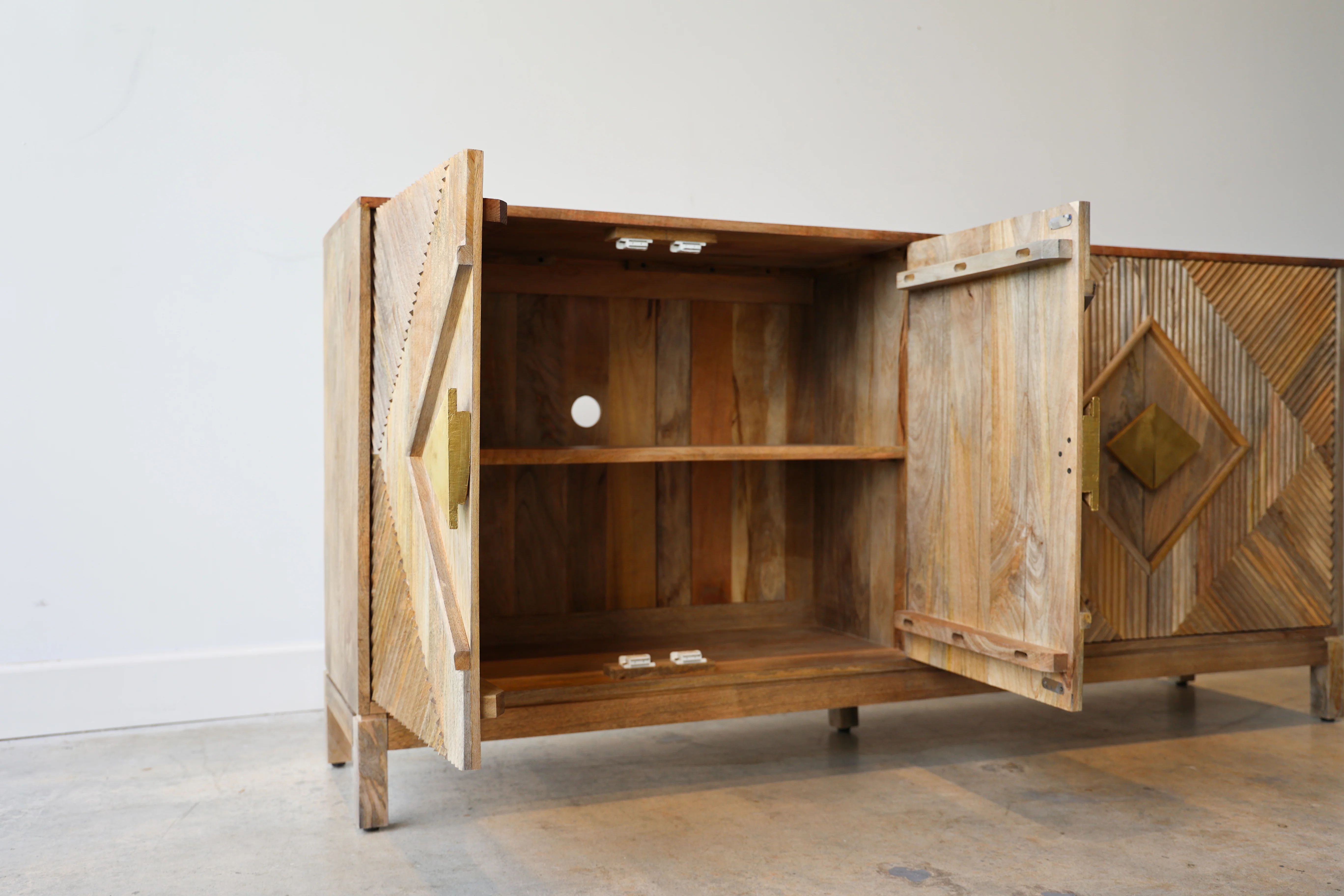 De La Rosa Credenza - Image 3