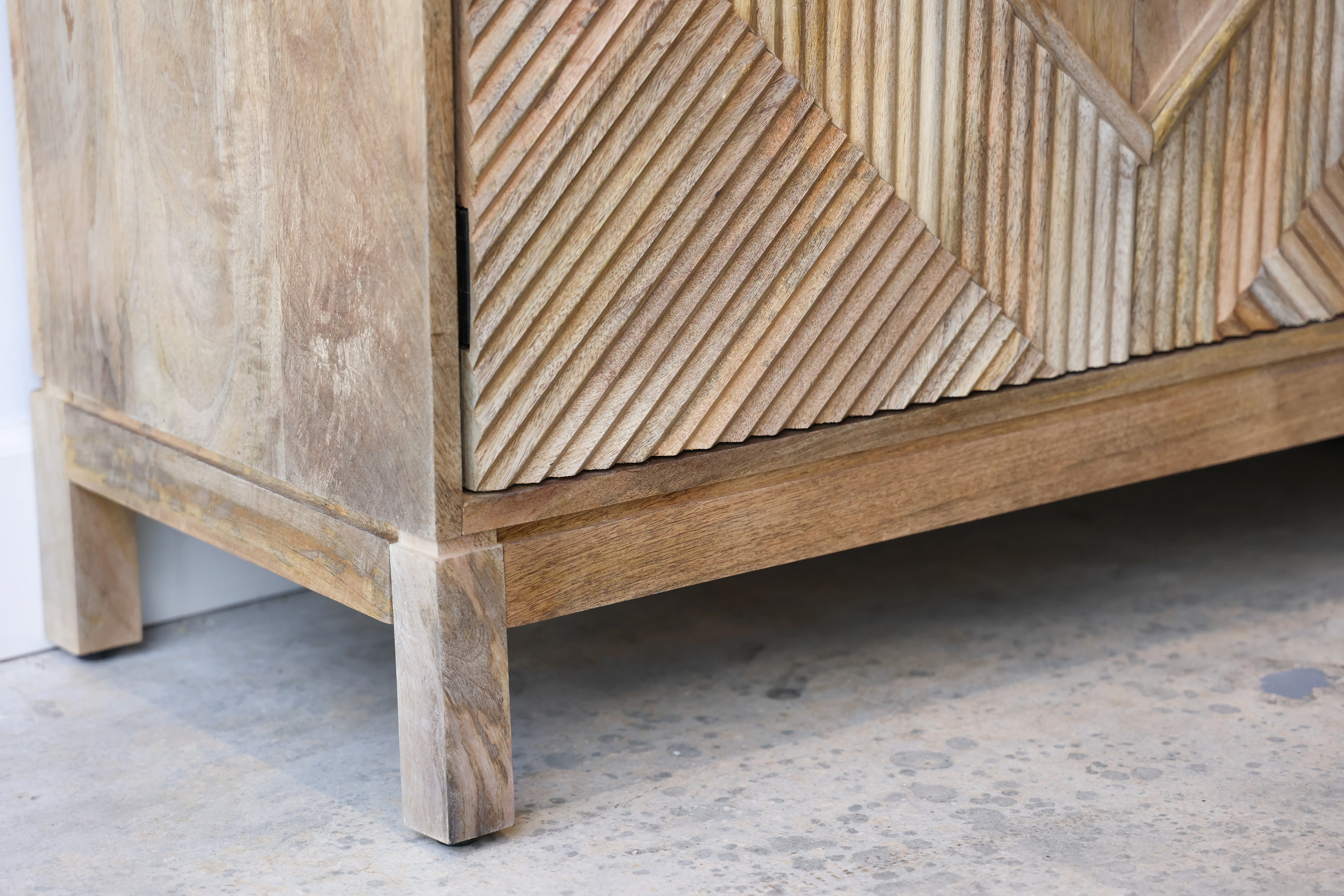 De La Rosa Credenza - Image 6