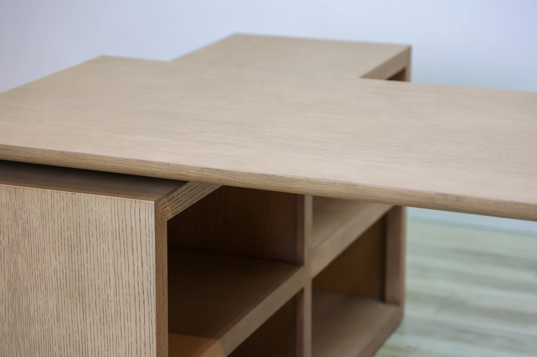 Hybrid Reversible/Convertible Desk - Image 5