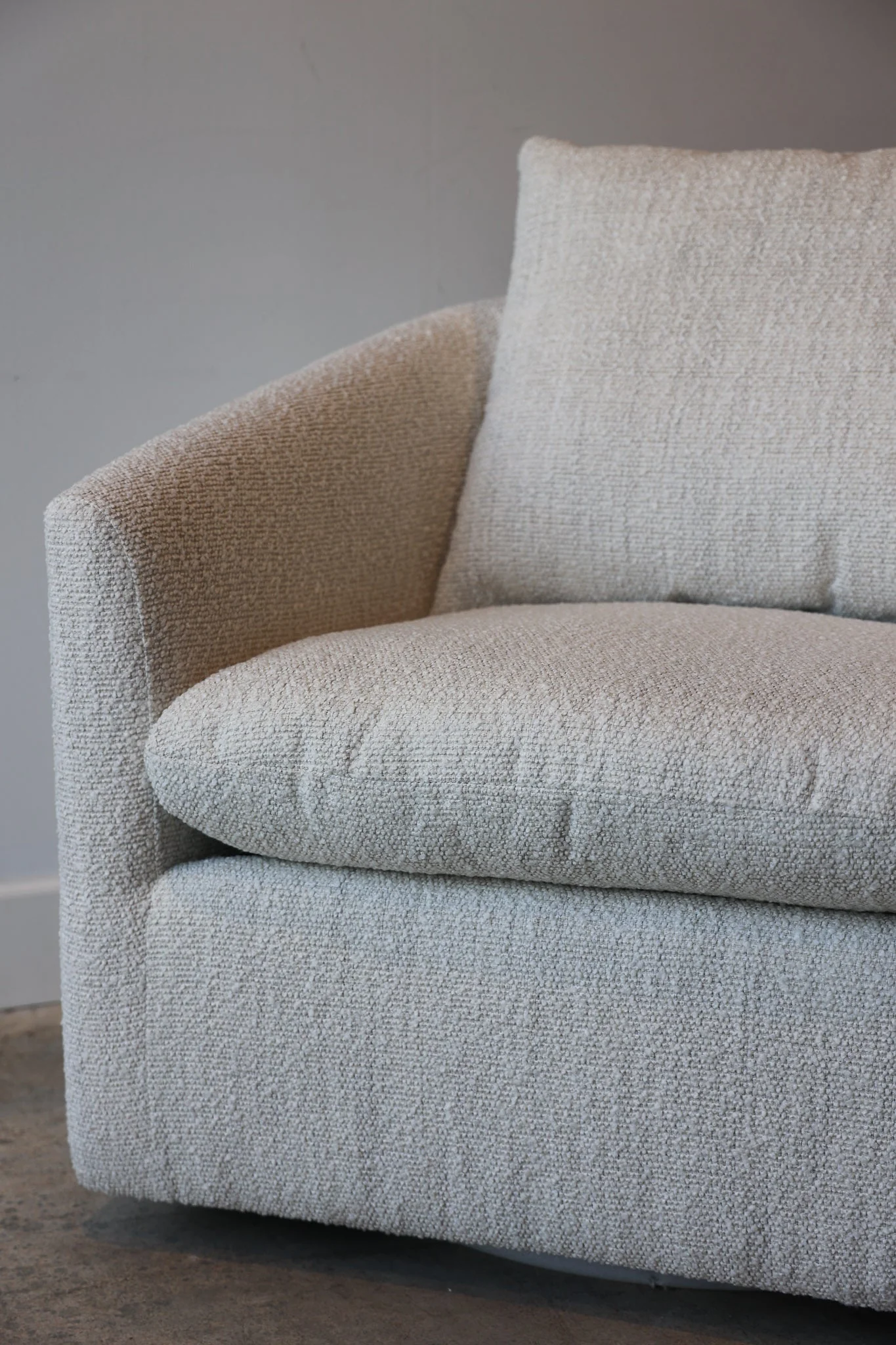 Lola Swivel Chair - Image 14