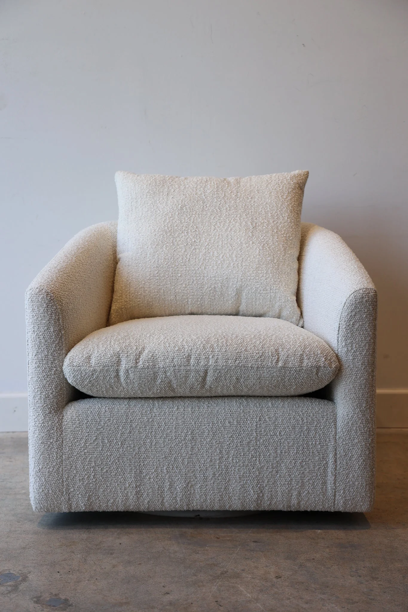 Lola Swivel Chair - Image 16
