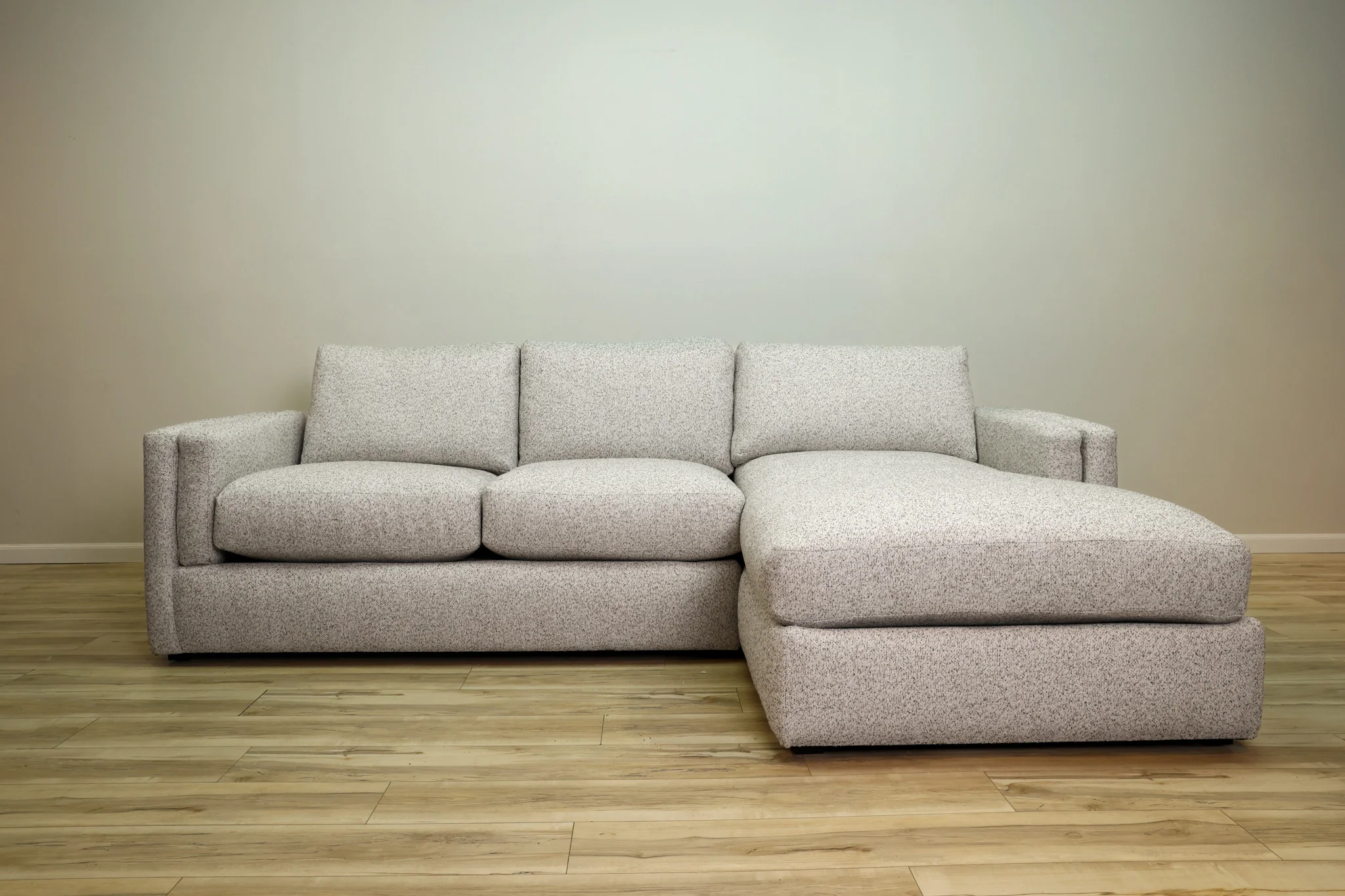 Pierce Two Piece Sectional - Image 7