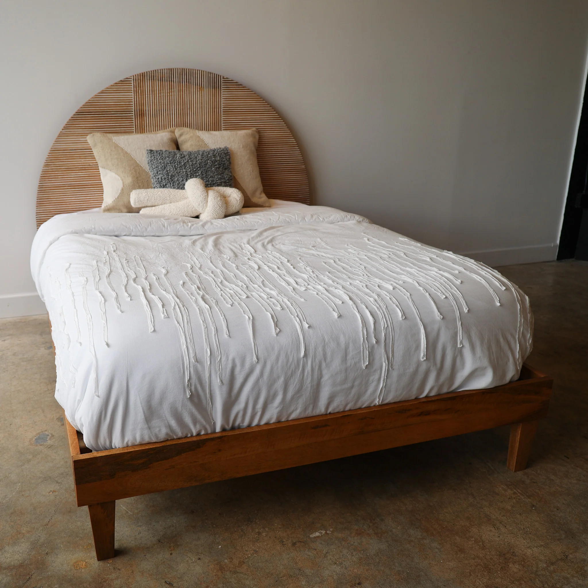 Eclipse Bed - Image 10