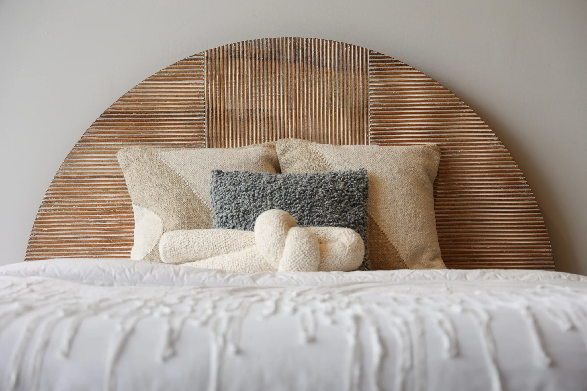 Eclipse Bed - Image 14