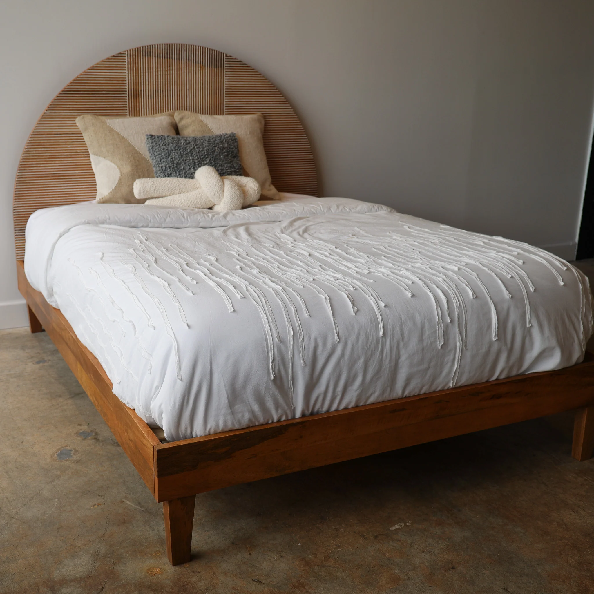 Eclipse Bed - Image 3