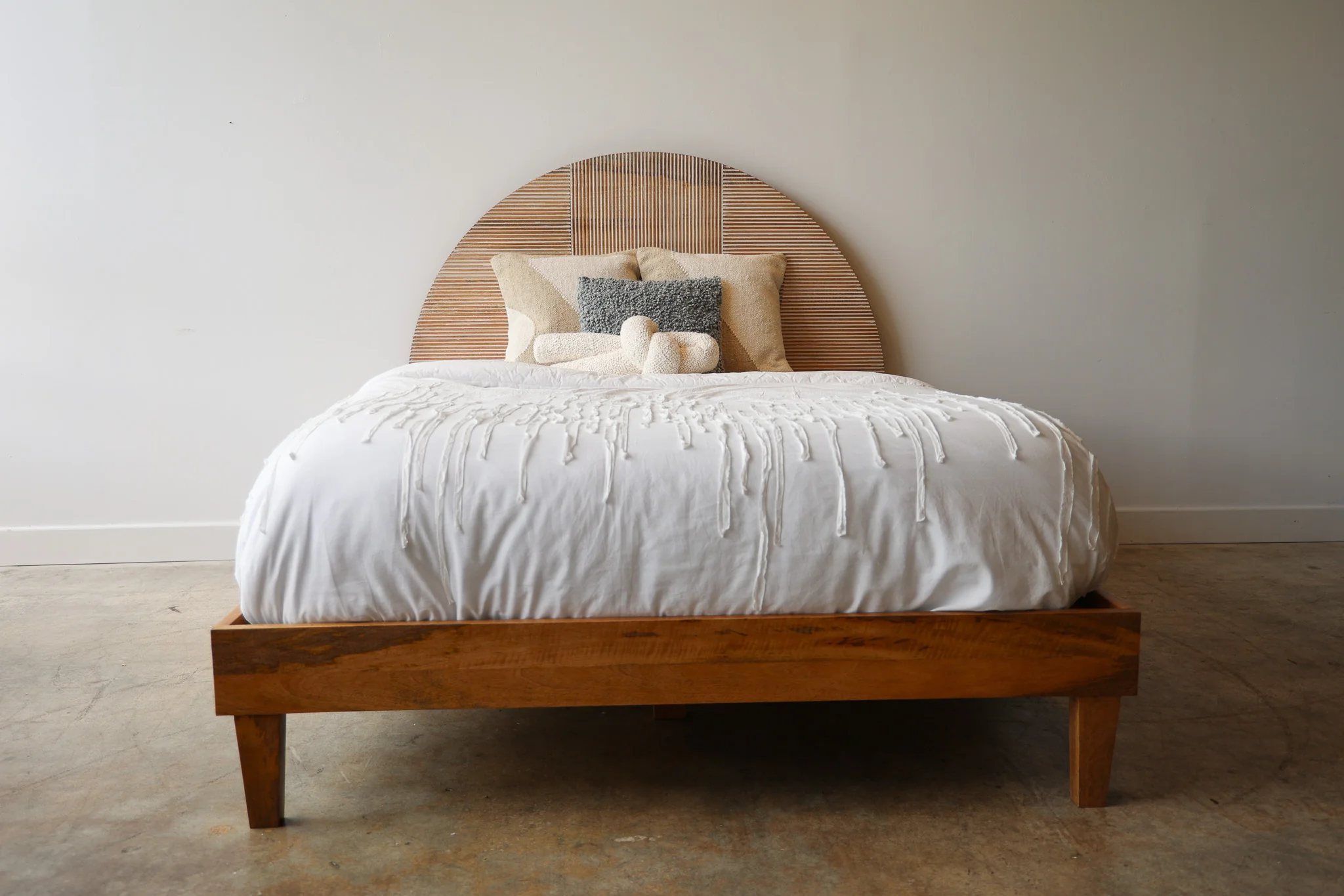 Eclipse Bed - Image 4