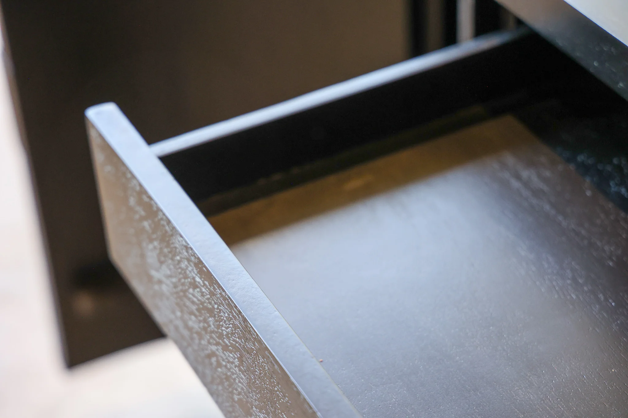 Flow Black Desk - Image 29