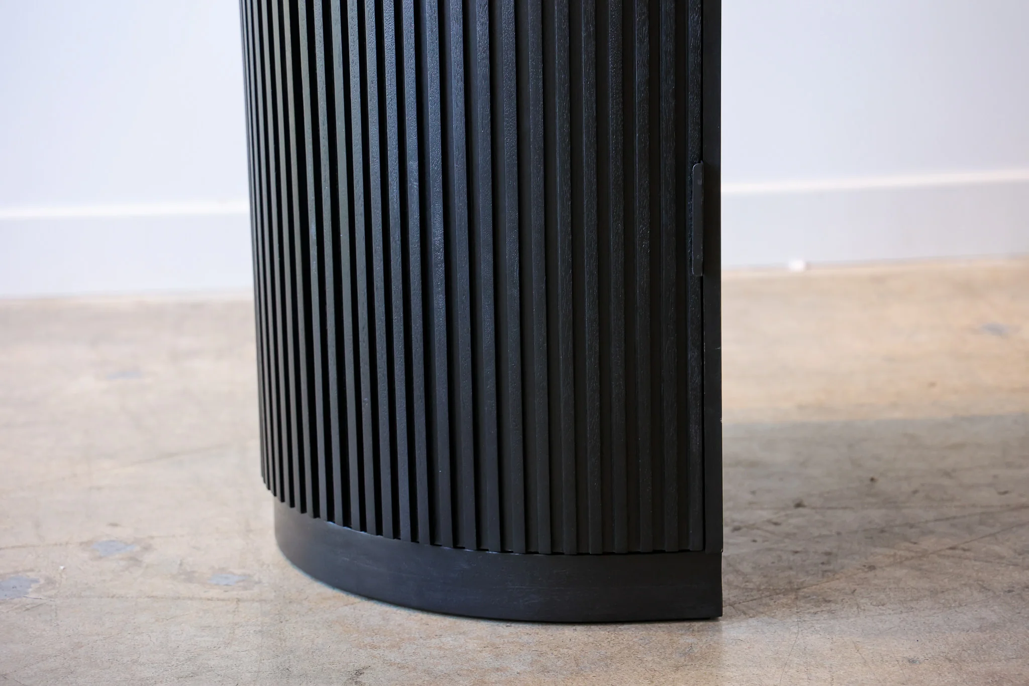 Flow Black Desk - Image 39