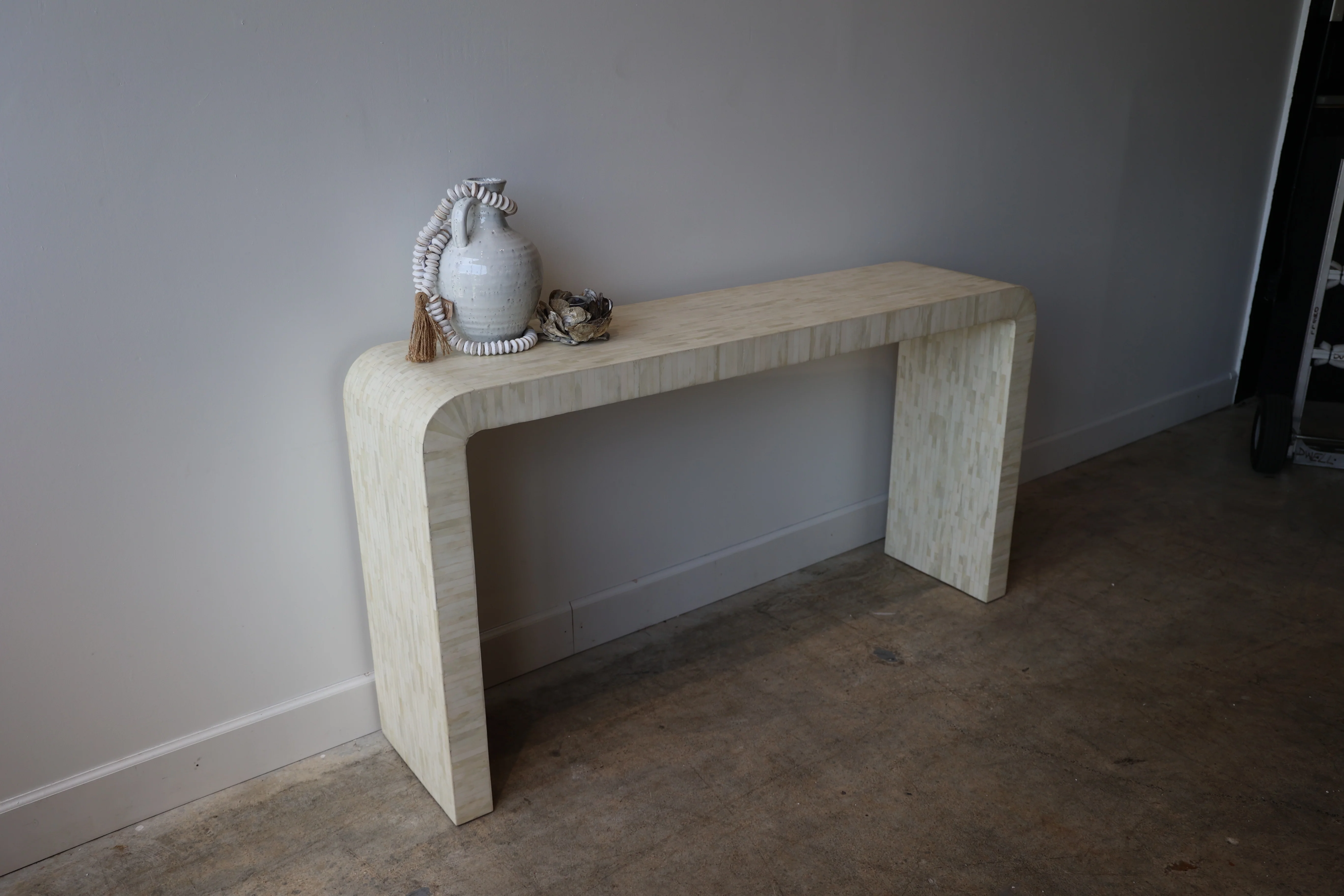 Venus Console Table - Image 14