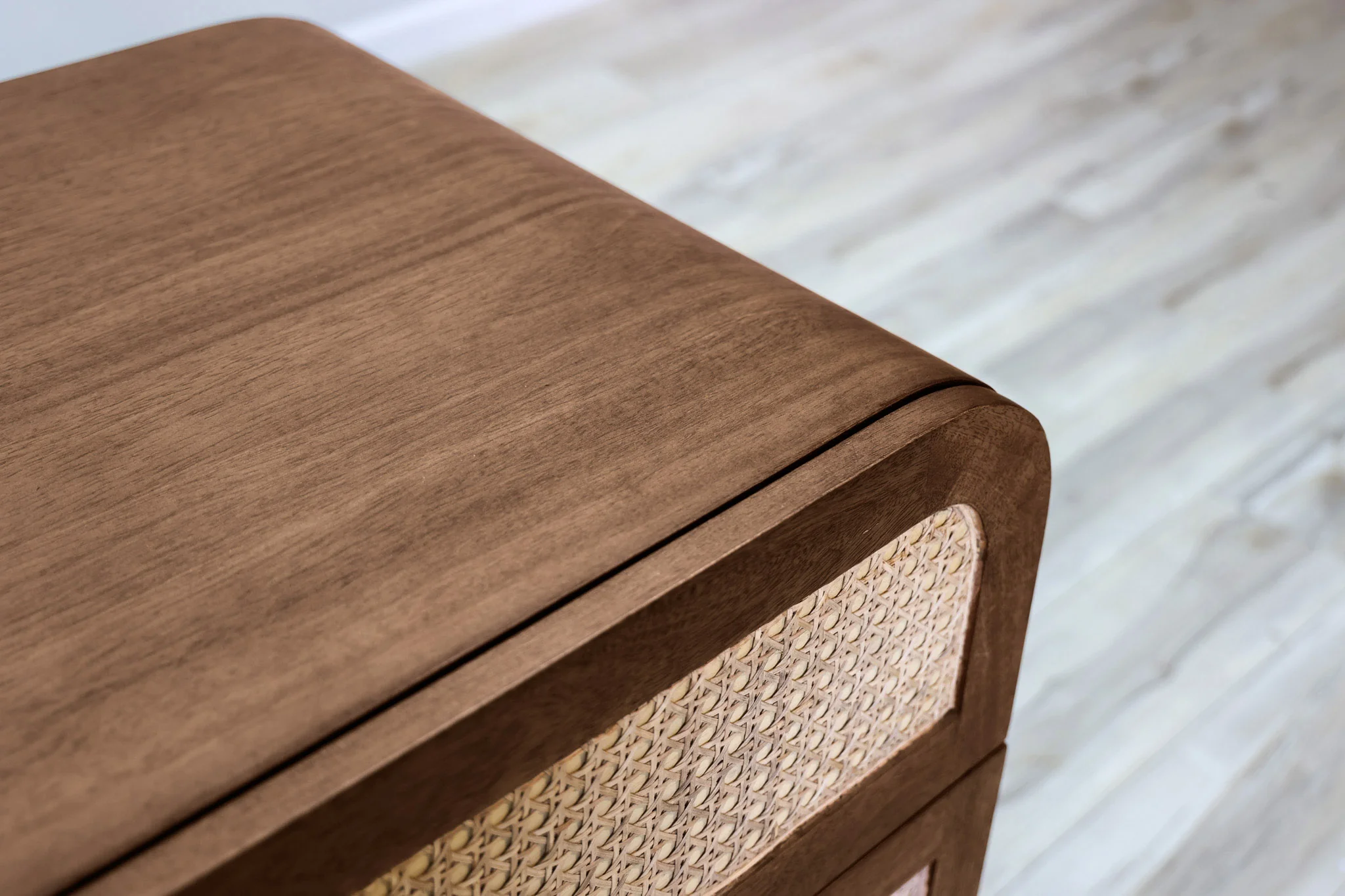 Wyatt Dresser - Image 4